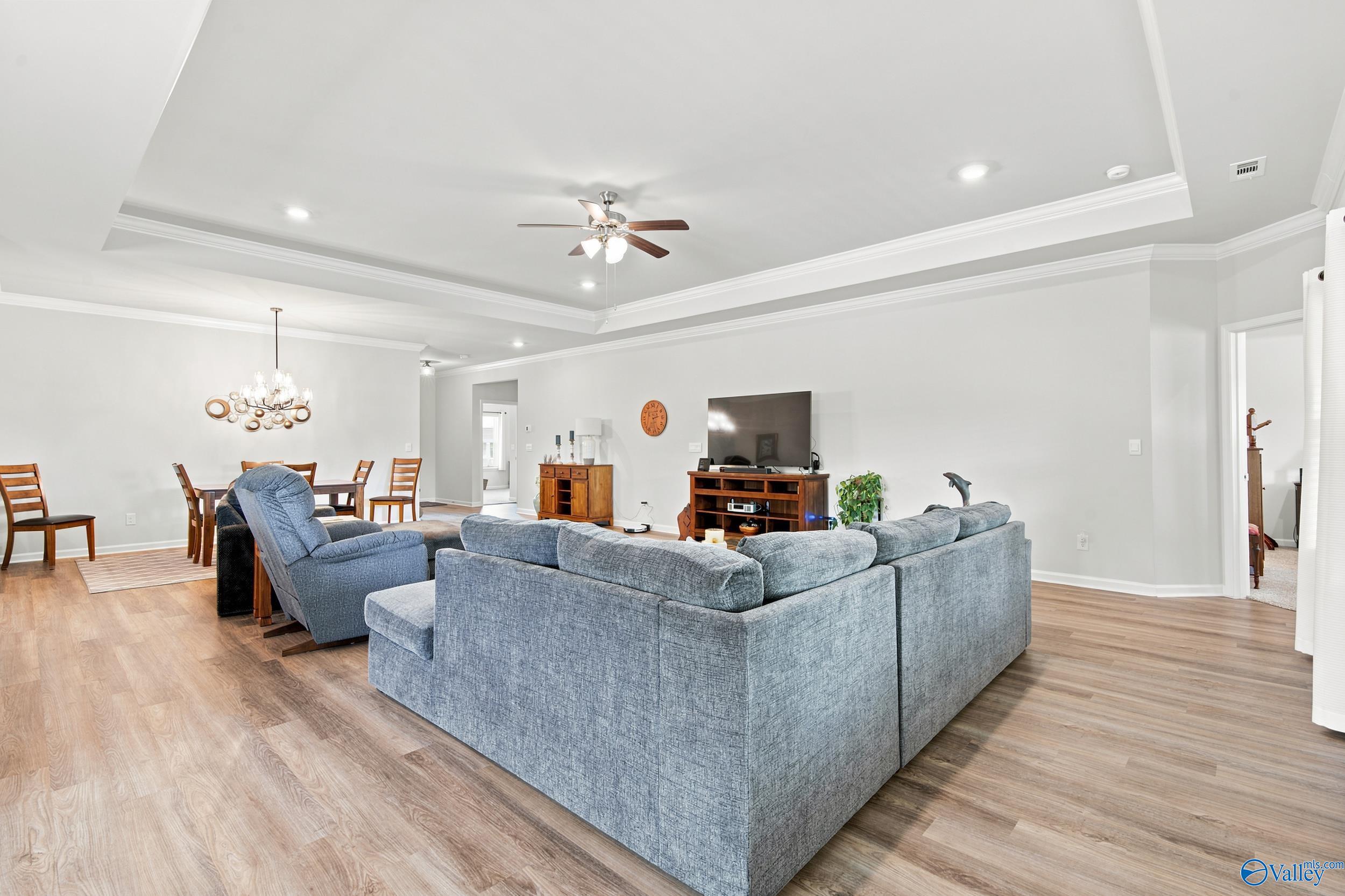 296 Wraywood Road