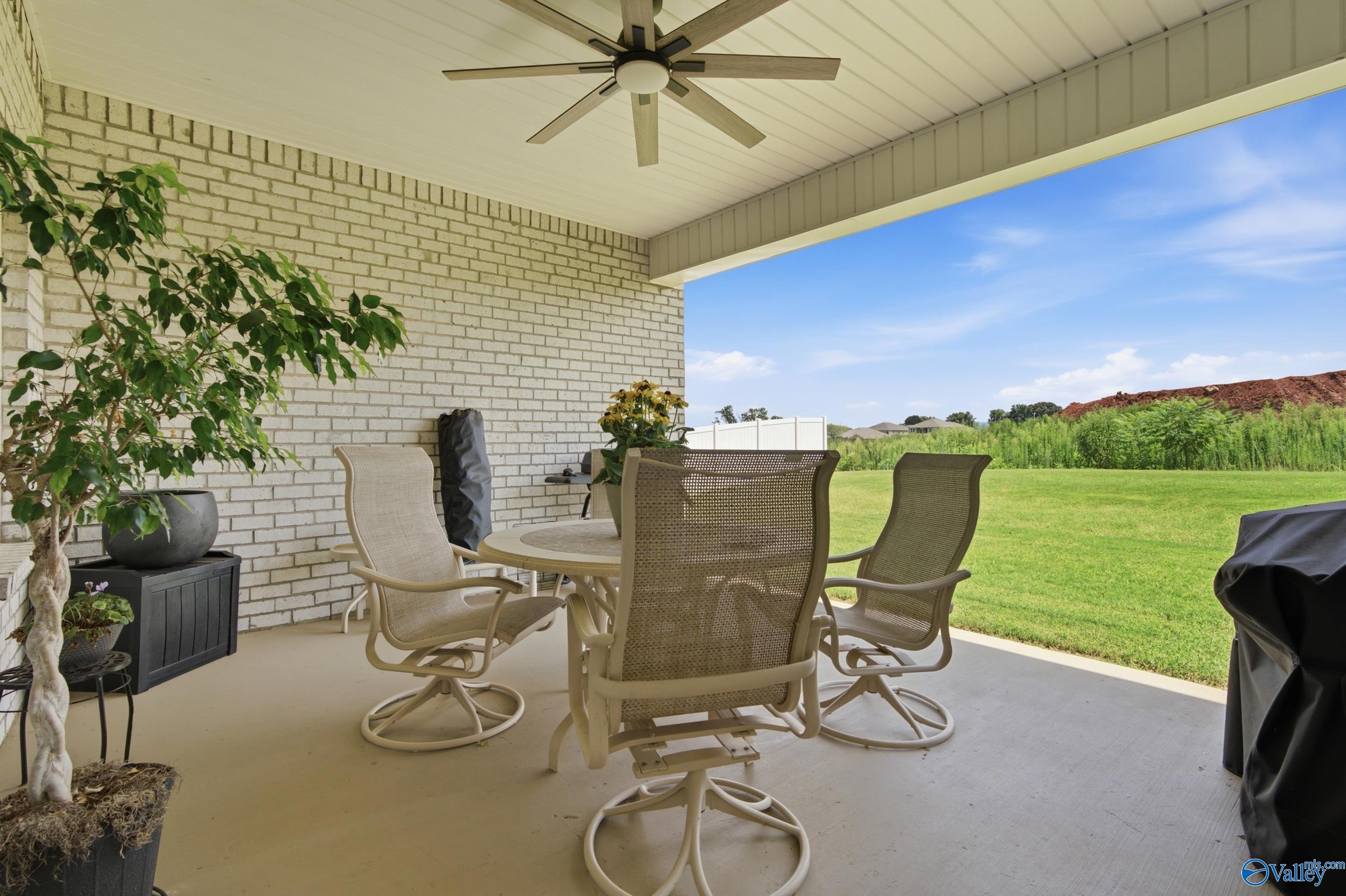 296 Wraywood Road