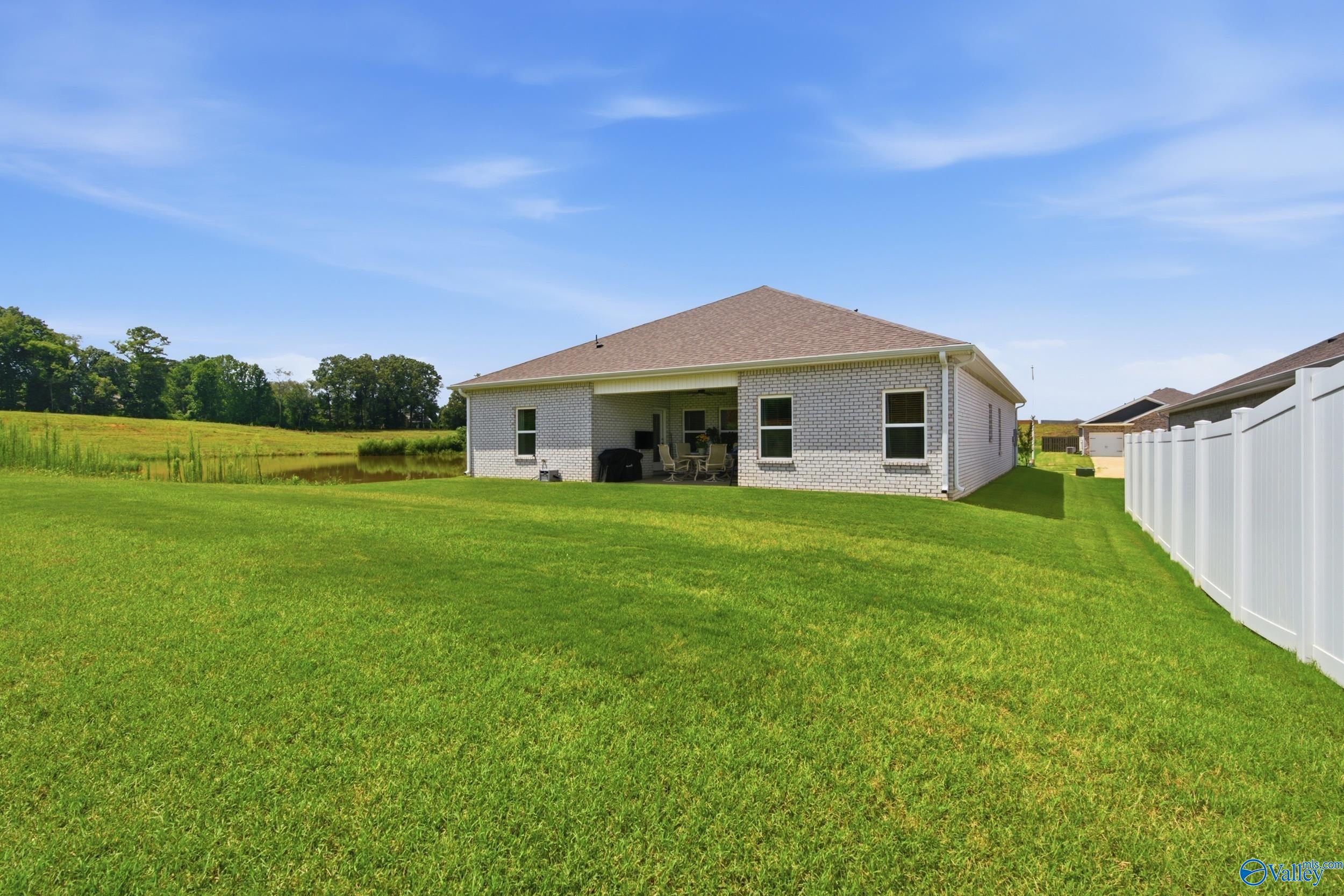 296 Wraywood Road