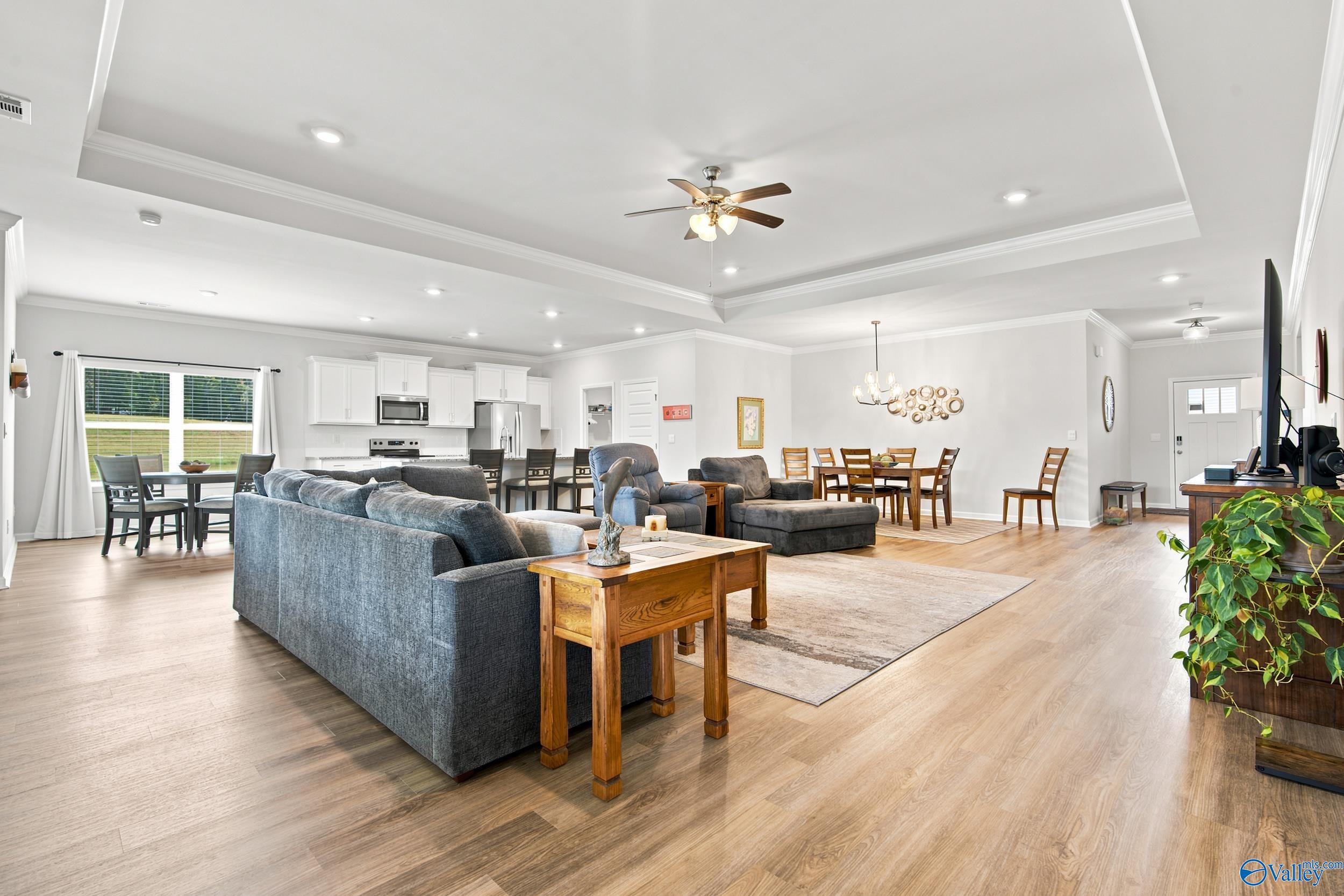 296 Wraywood Road