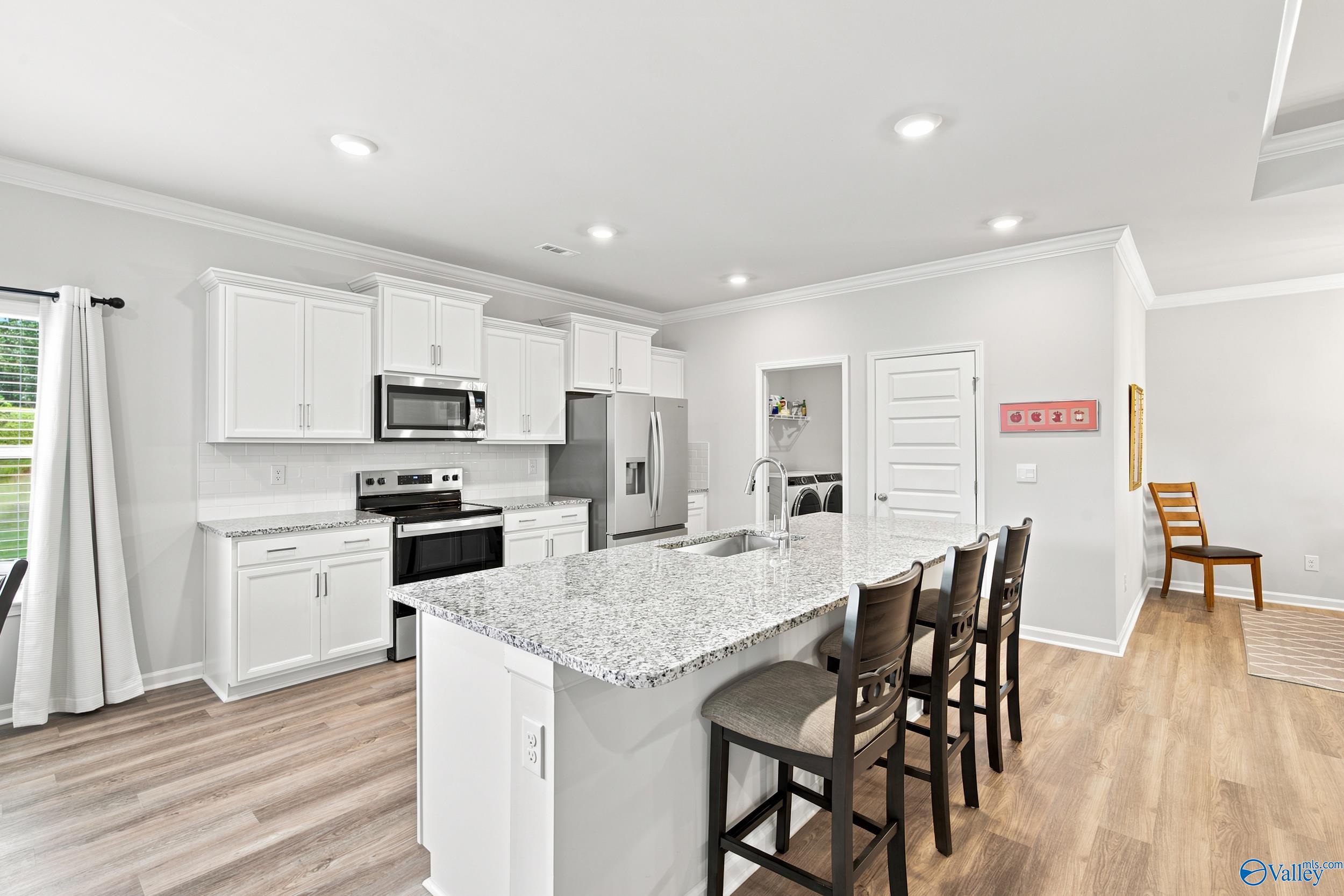 296 Wraywood Road