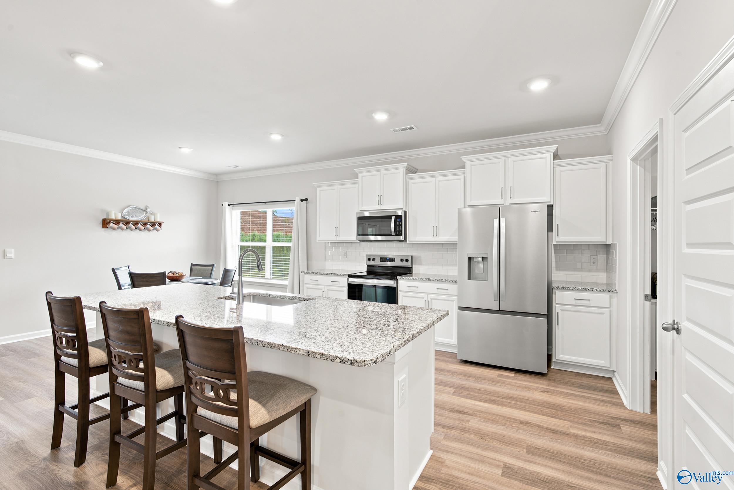 296 Wraywood Road