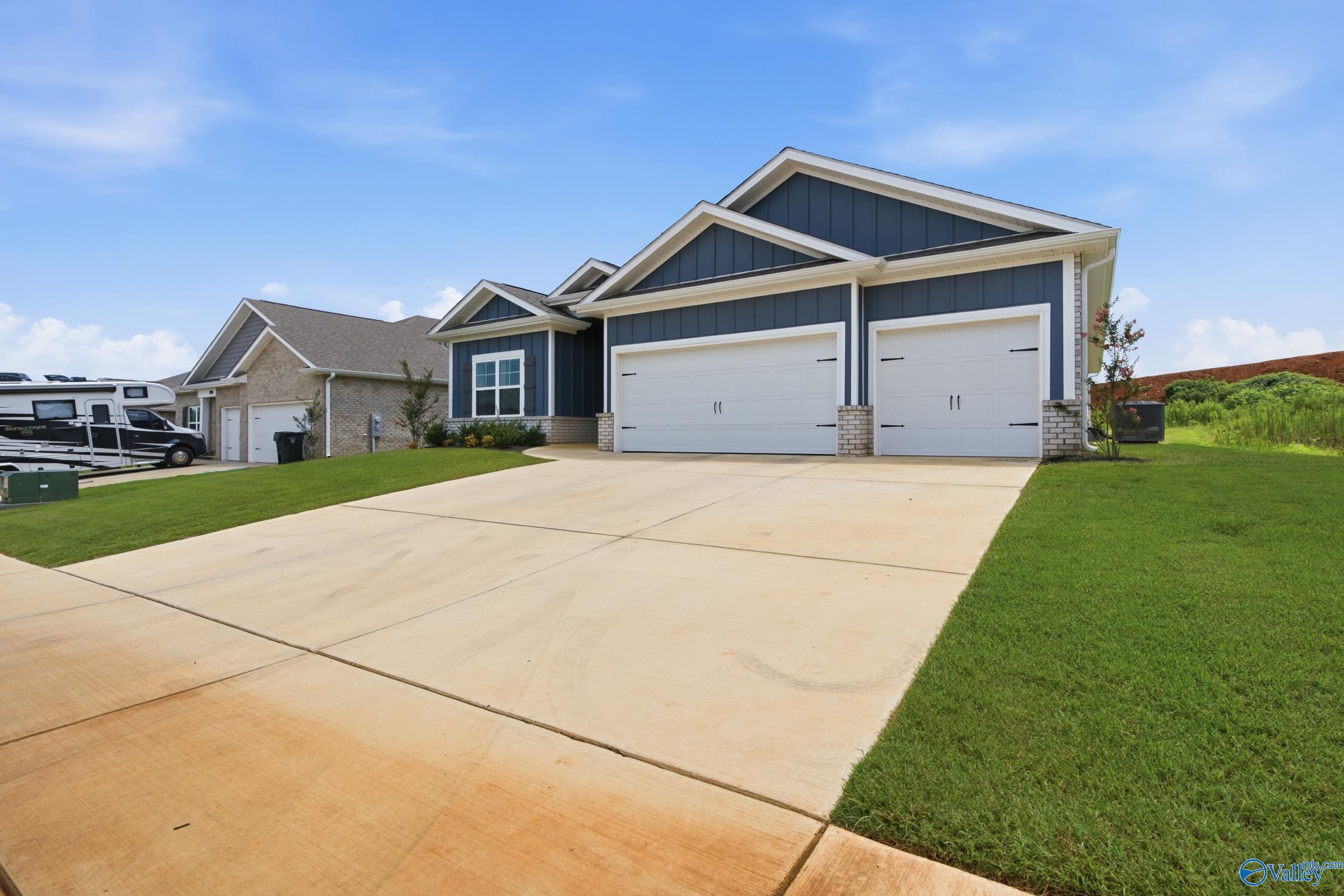 296 Wraywood Road