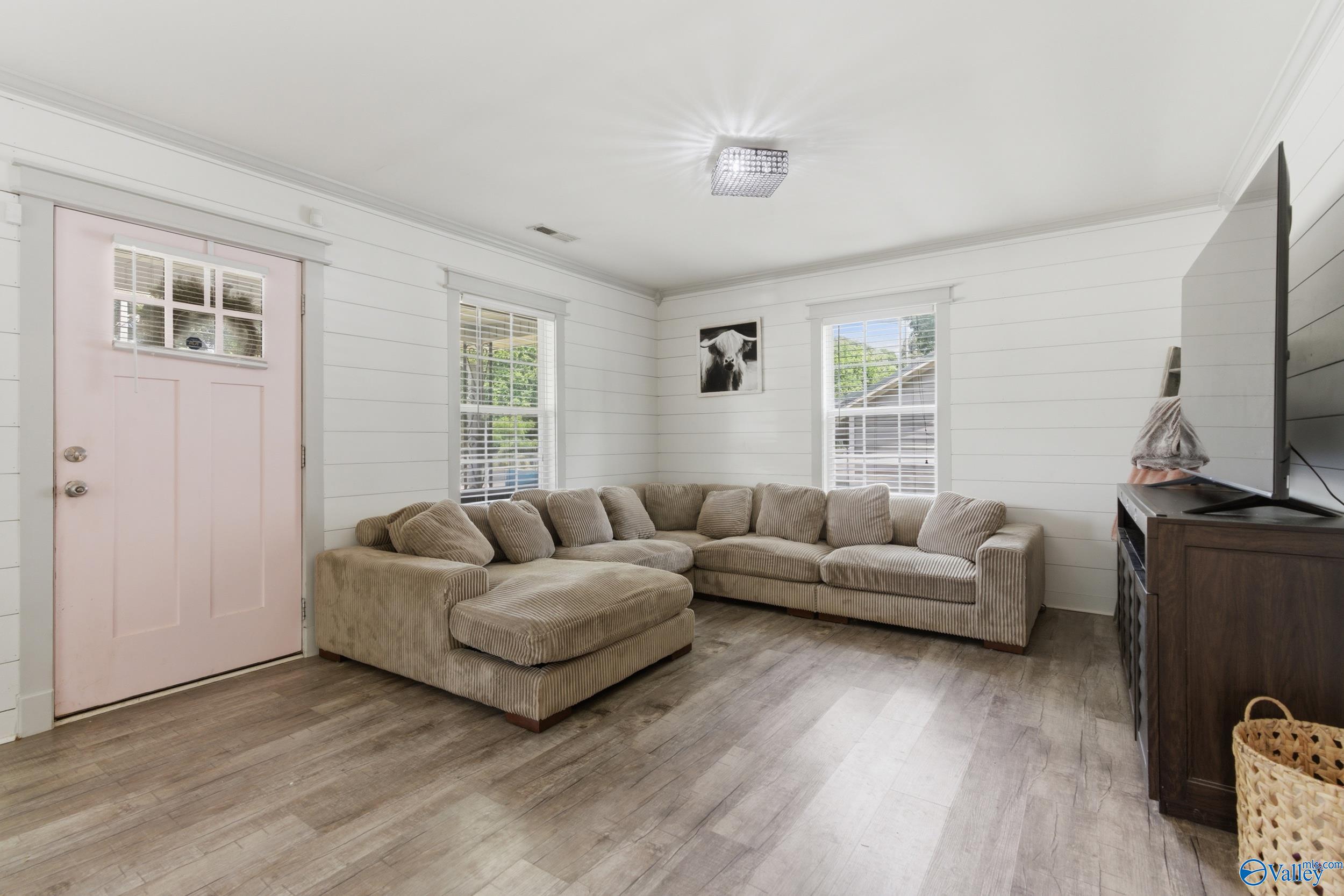 5592 Winchester Road