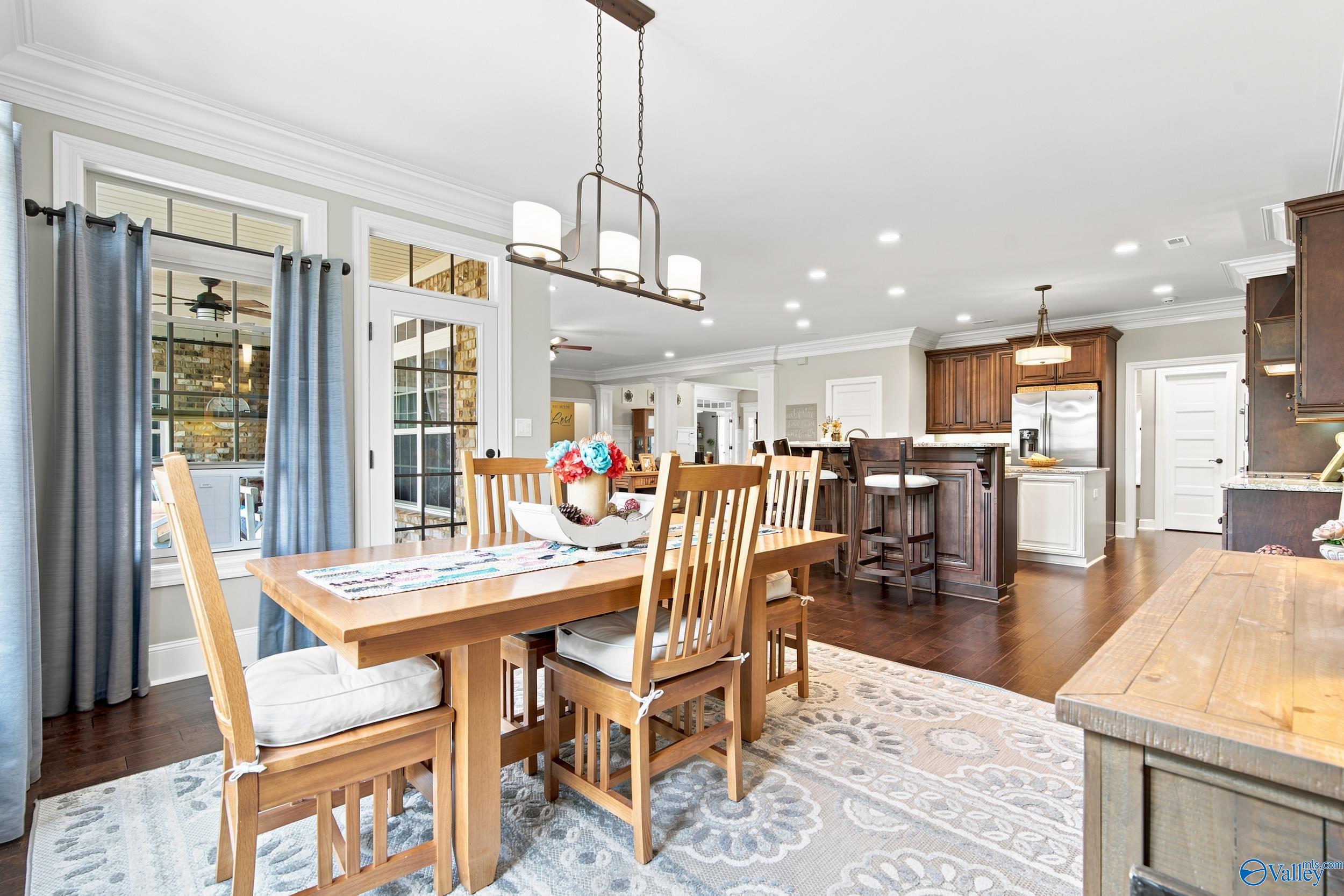 32 Forest Meadow Blvd SW