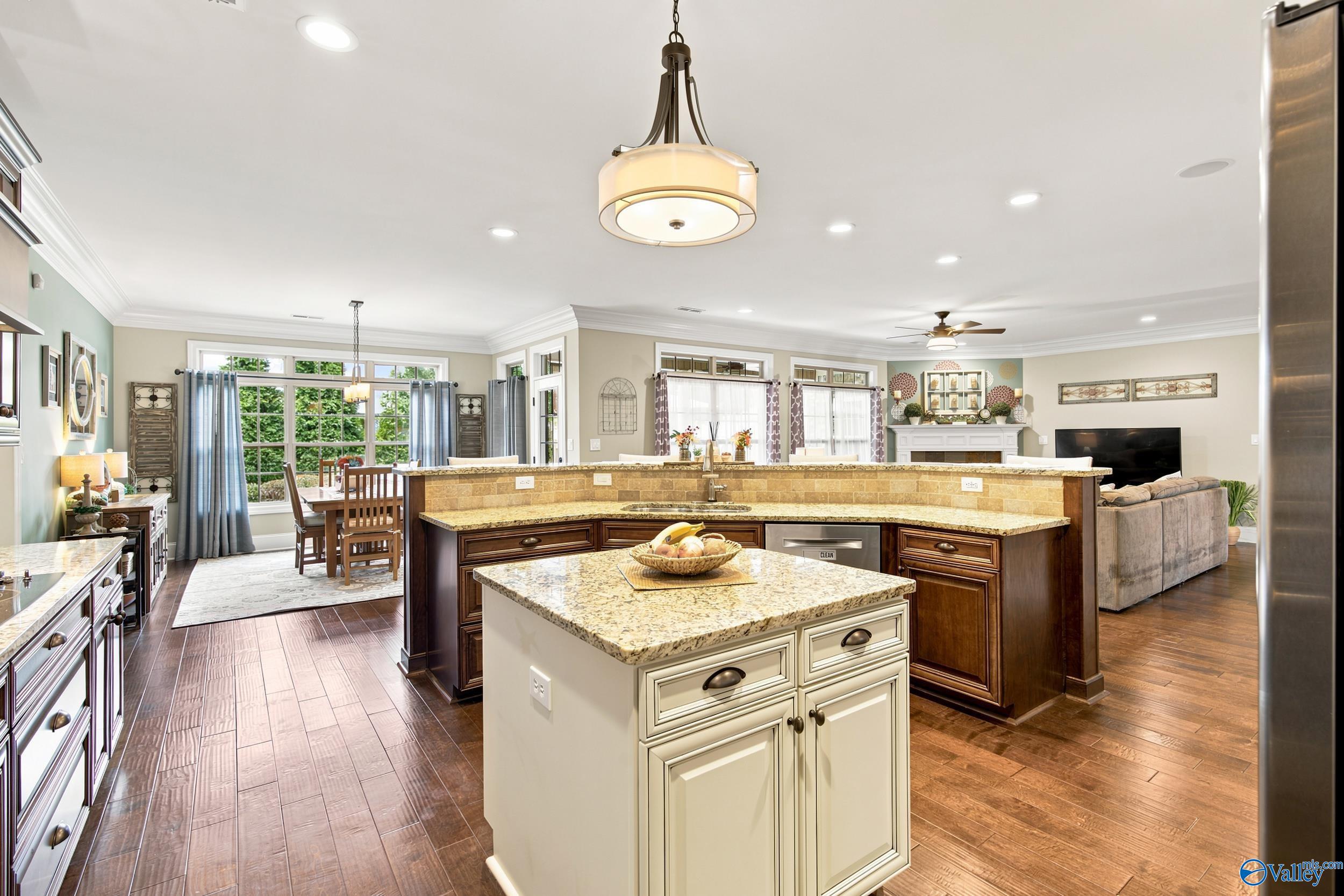 32 Forest Meadow Blvd SW