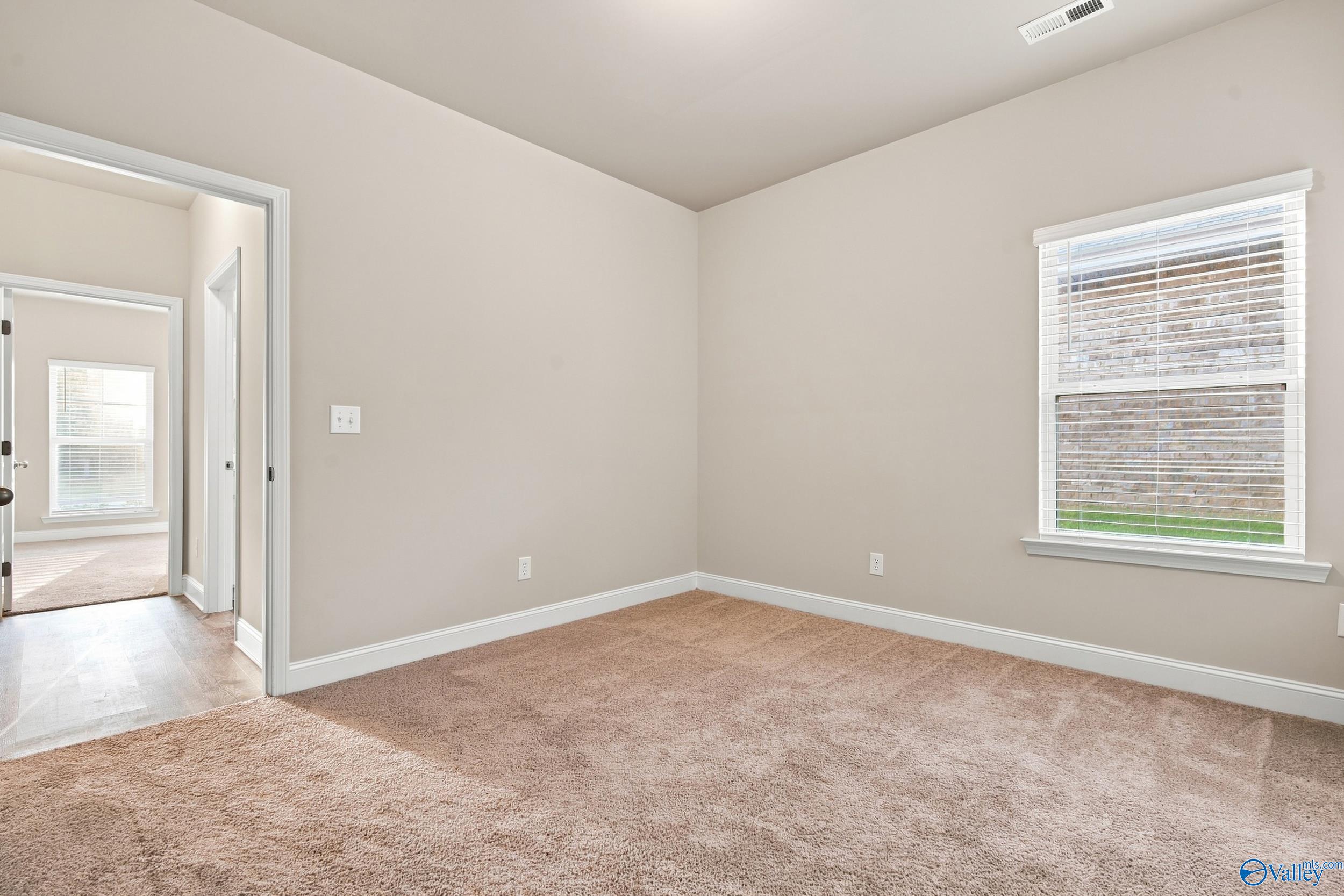 158 Grey Fawn Trail NW