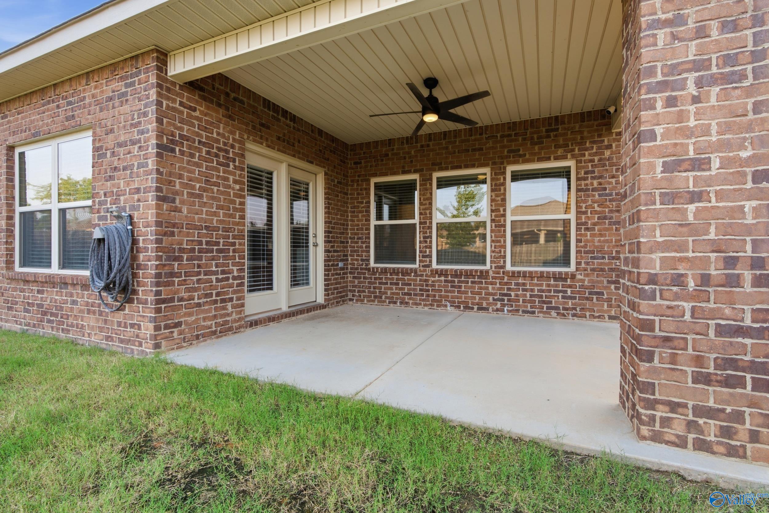 158 Grey Fawn Trail NW