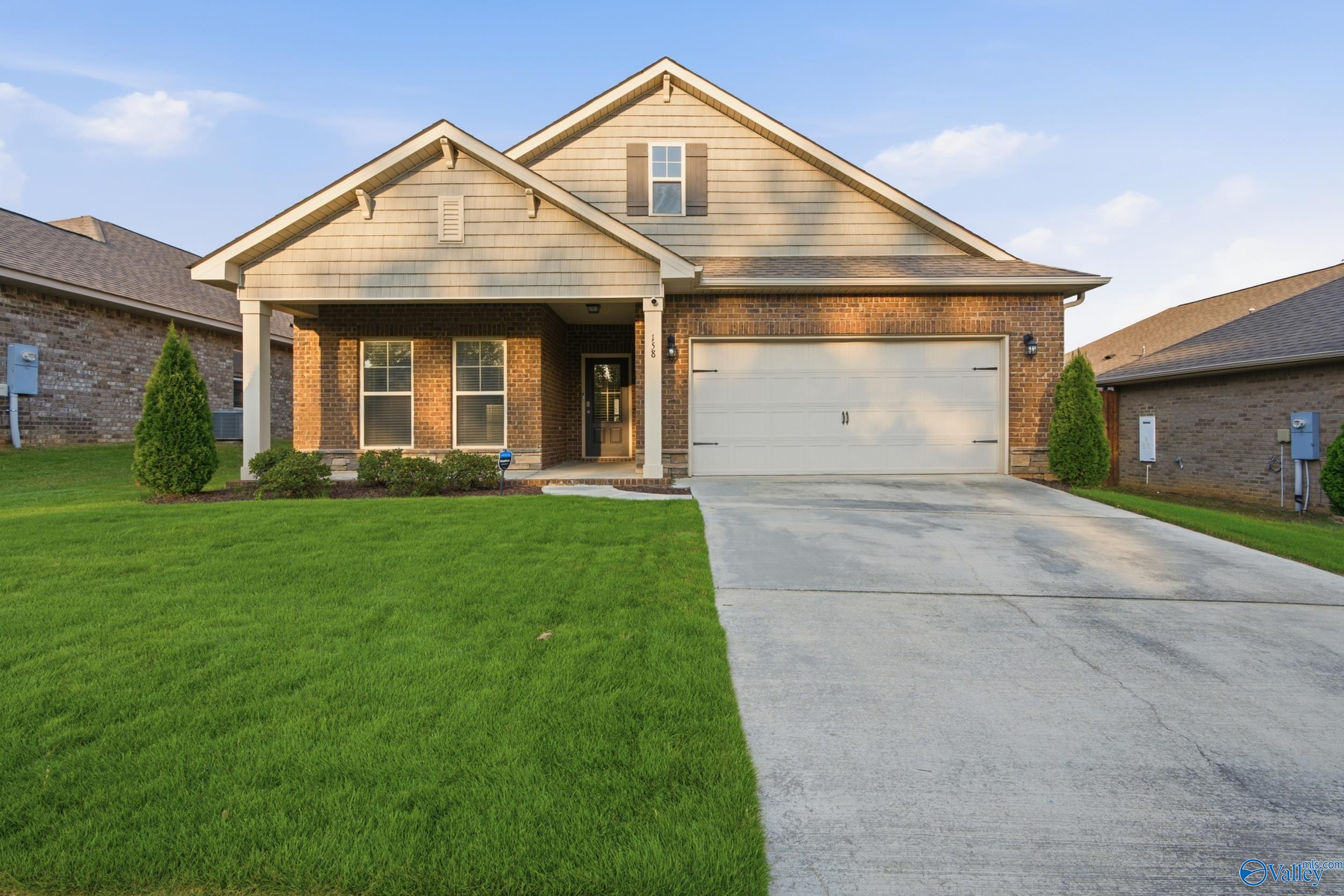 158 Grey Fawn Trail NW