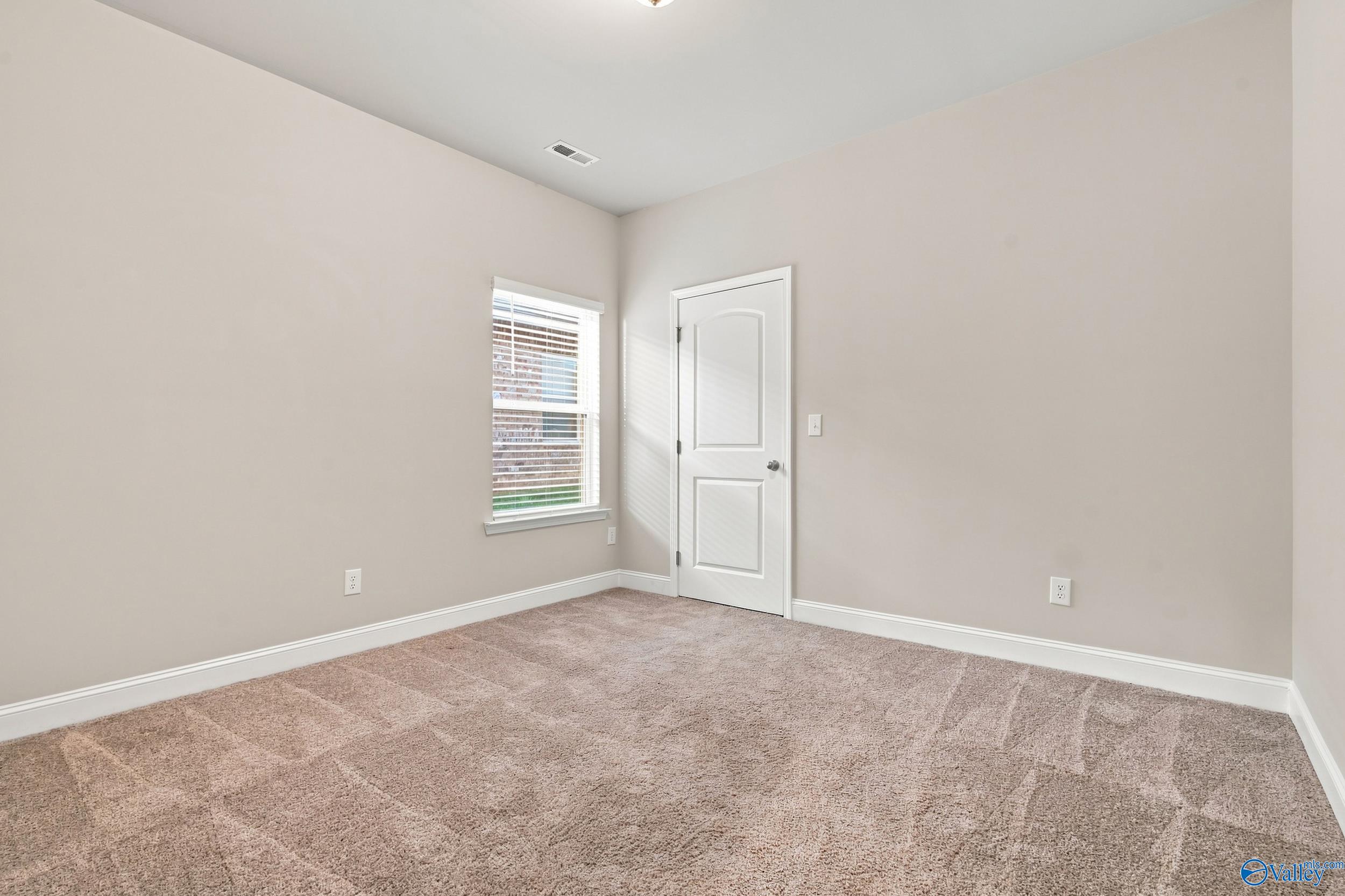 158 Grey Fawn Trail NW