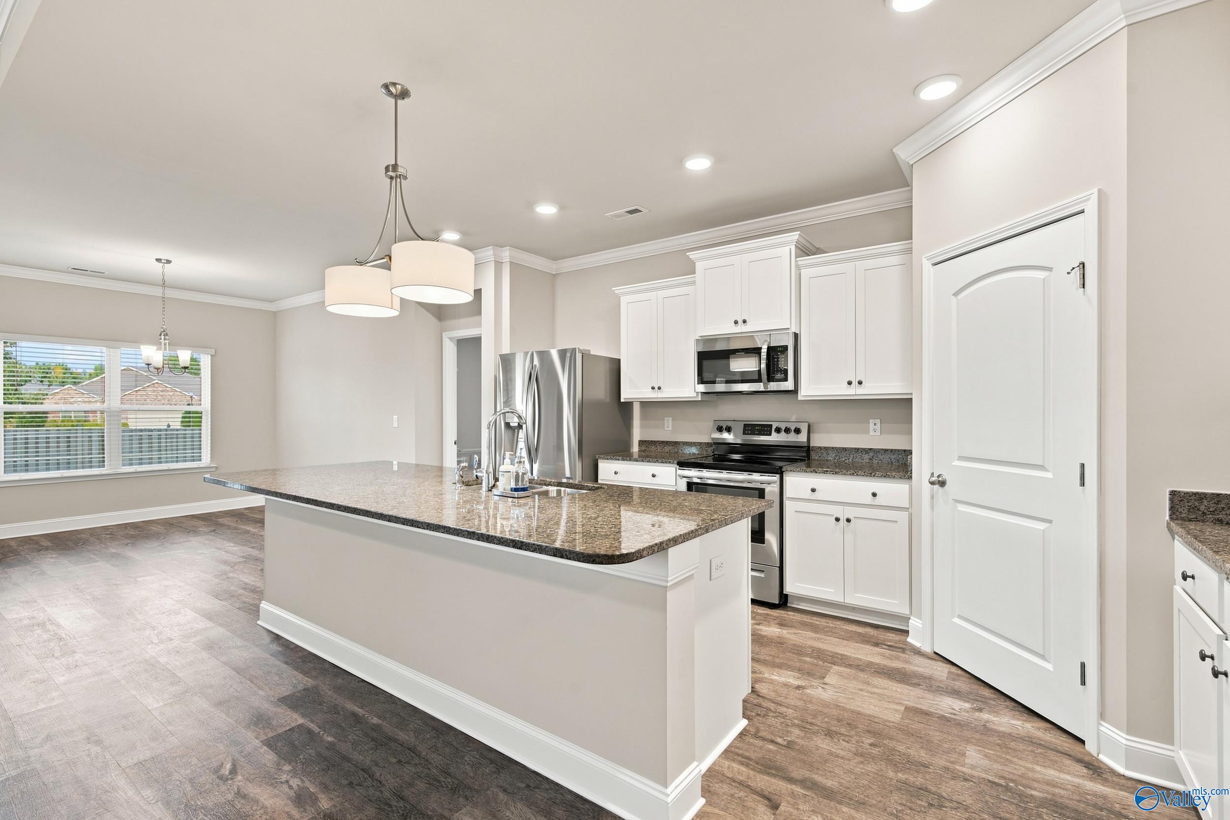 158 Grey Fawn Trail NW