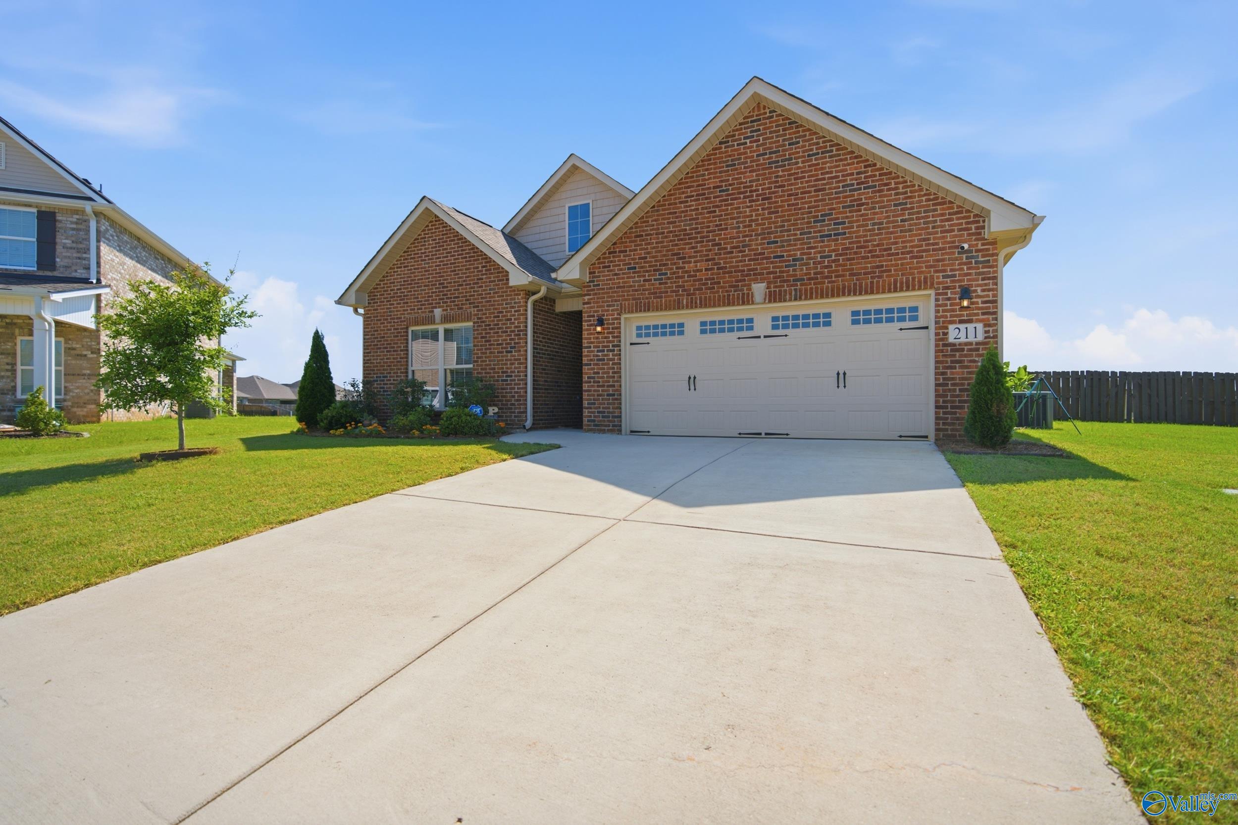 211 Goldie Court