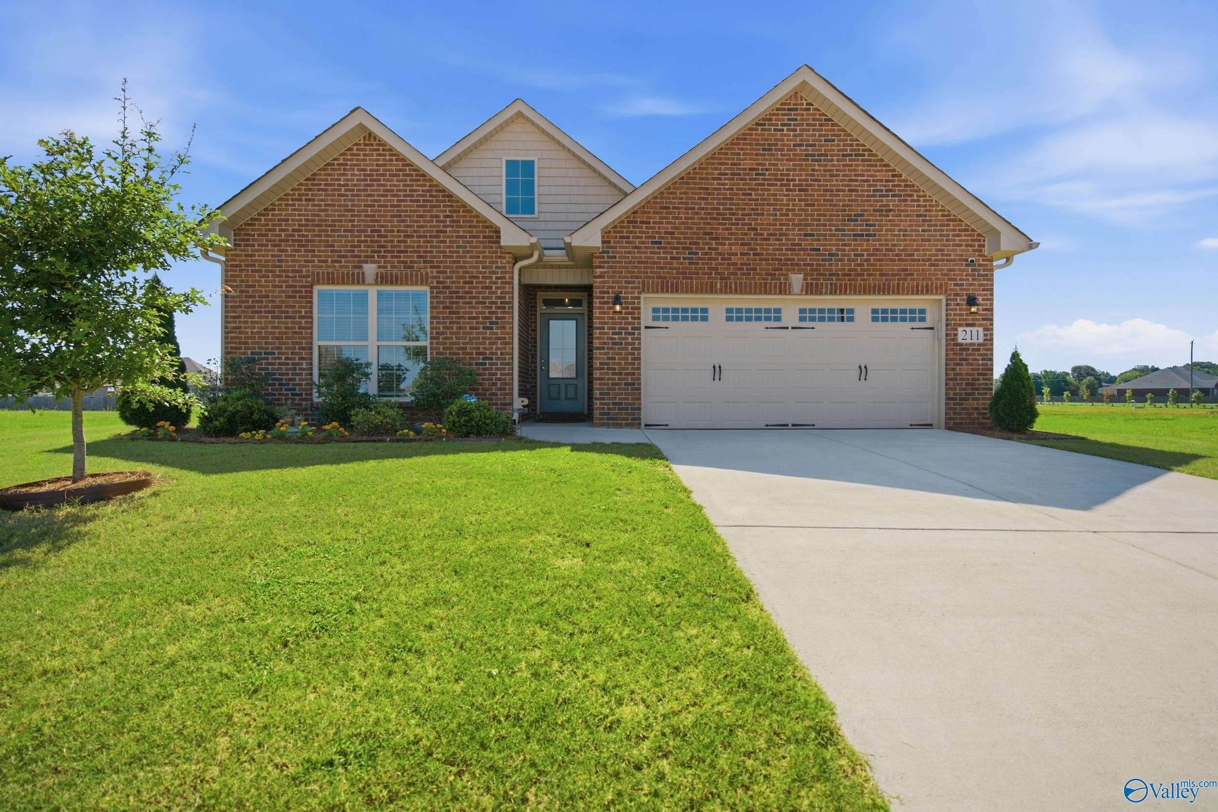 211 Goldie Court