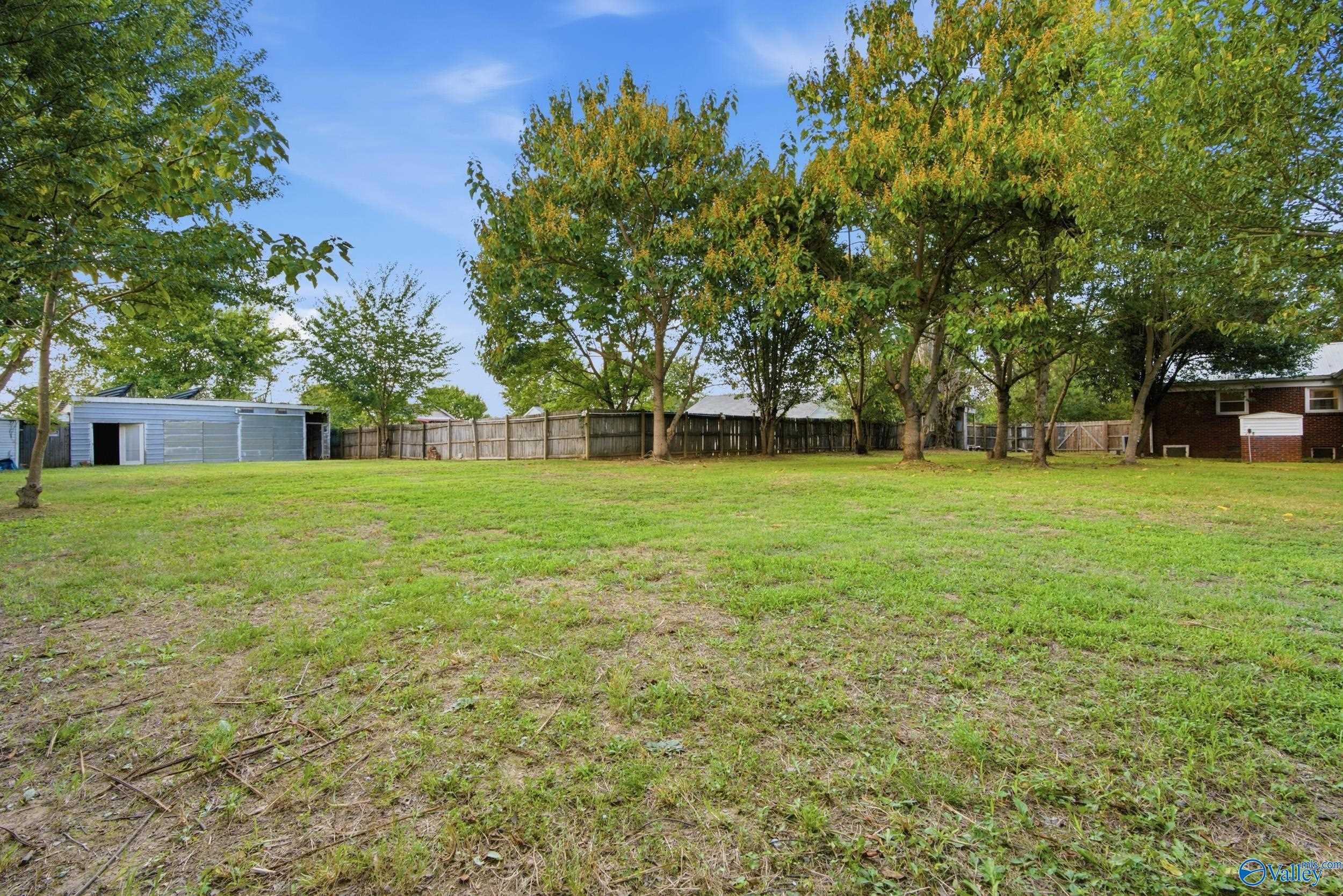 808 Rolan Gooch Road