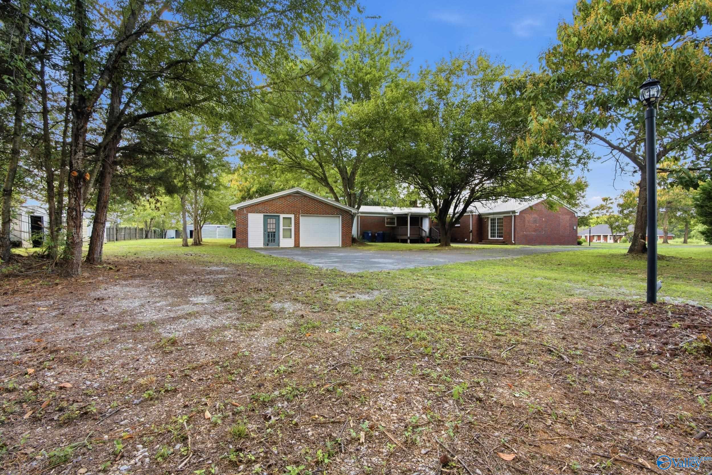 808 Rolan Gooch Road