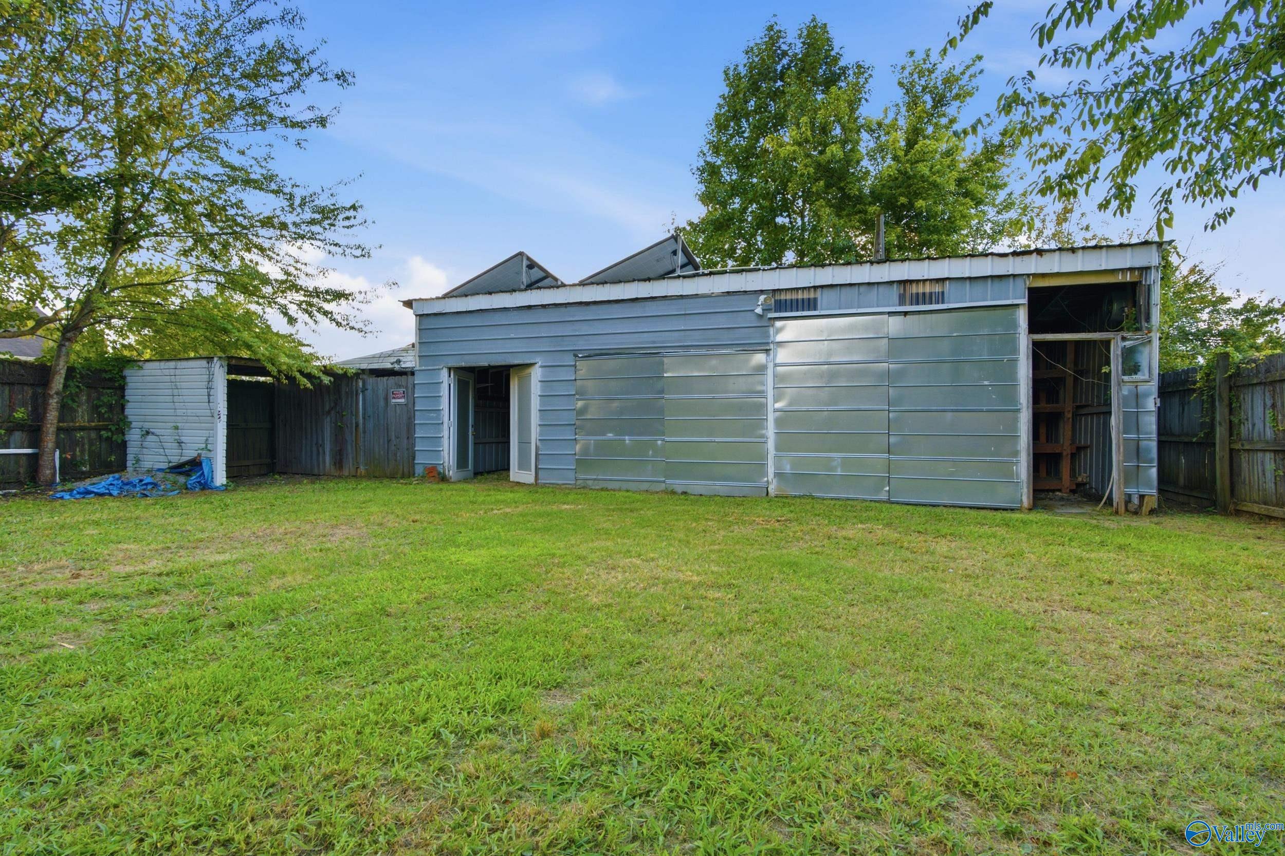 808 Rolan Gooch Road