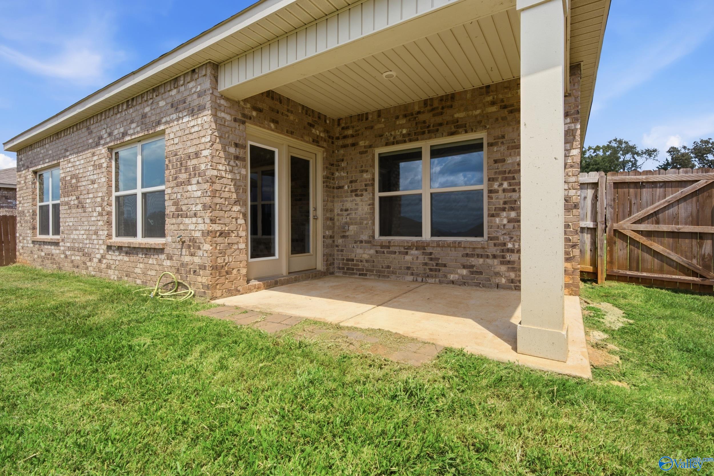 133 Rolling Green Drive