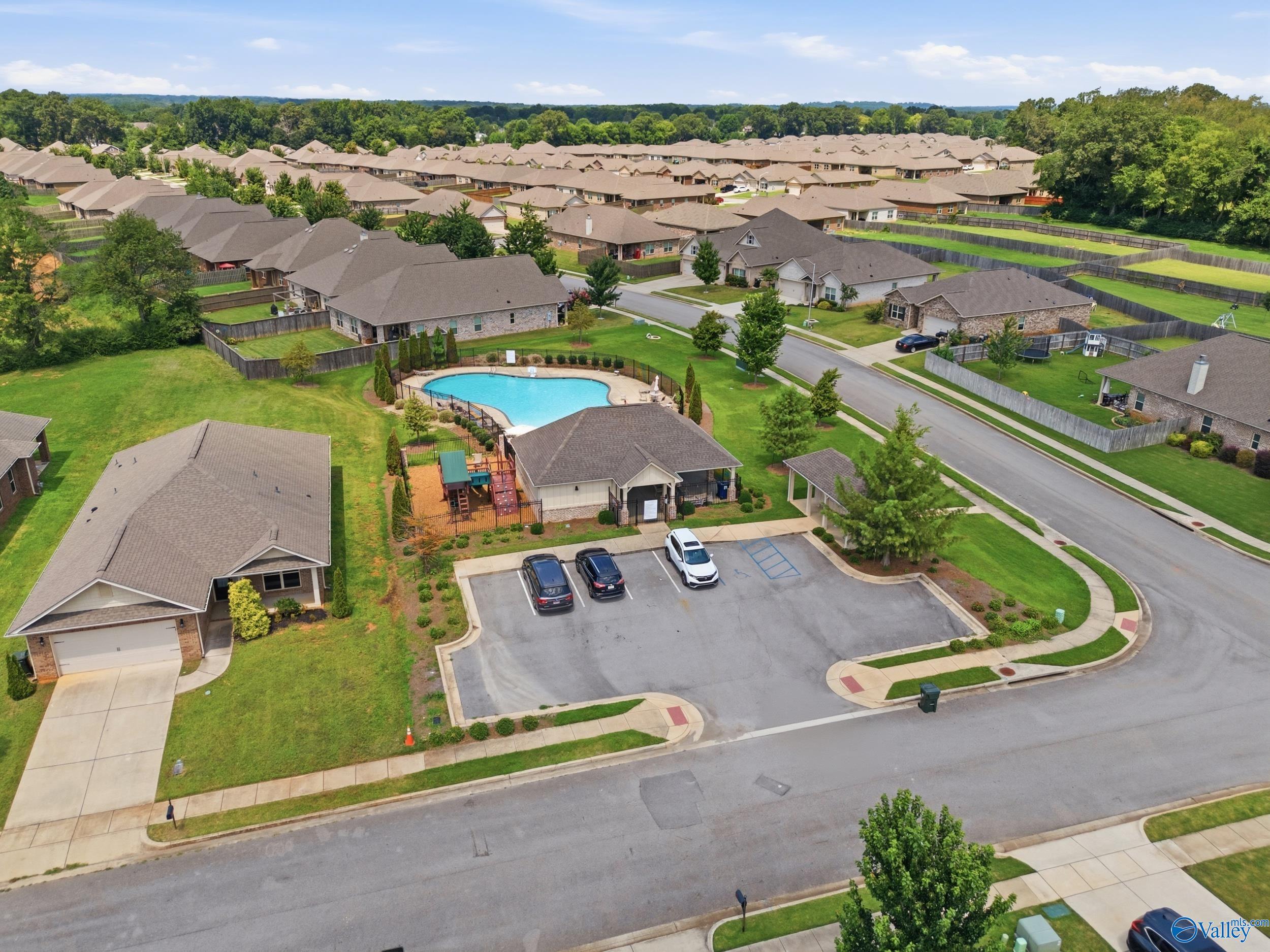 133 Rolling Green Drive