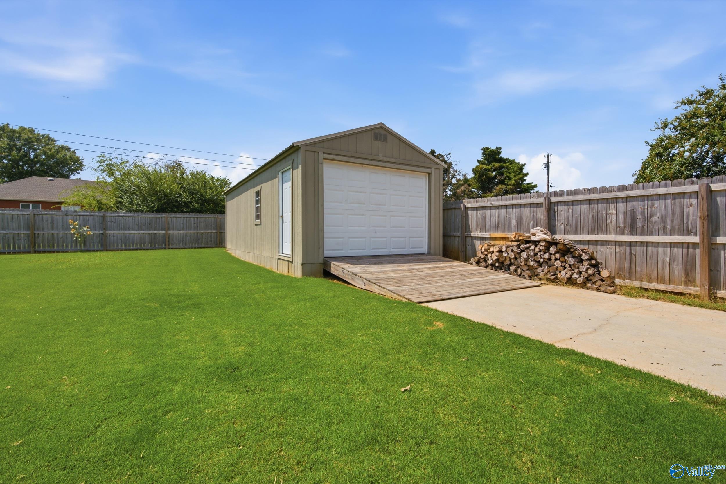 1902 Lillian Drive