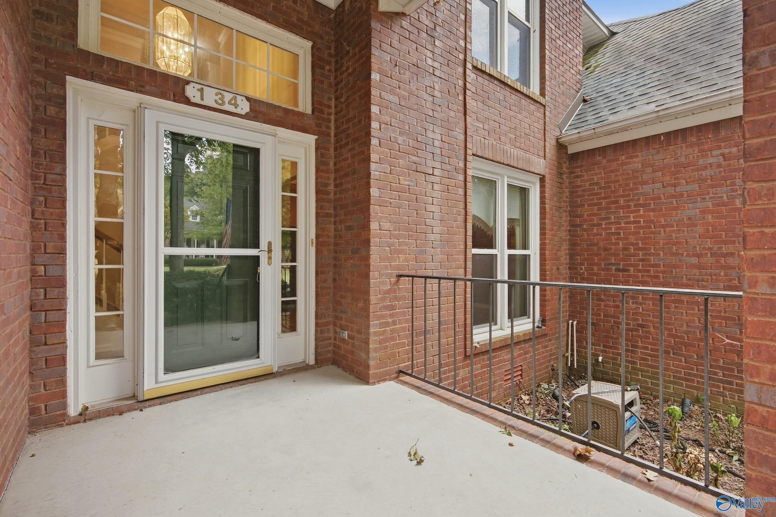 134 Oakhurst Drive
