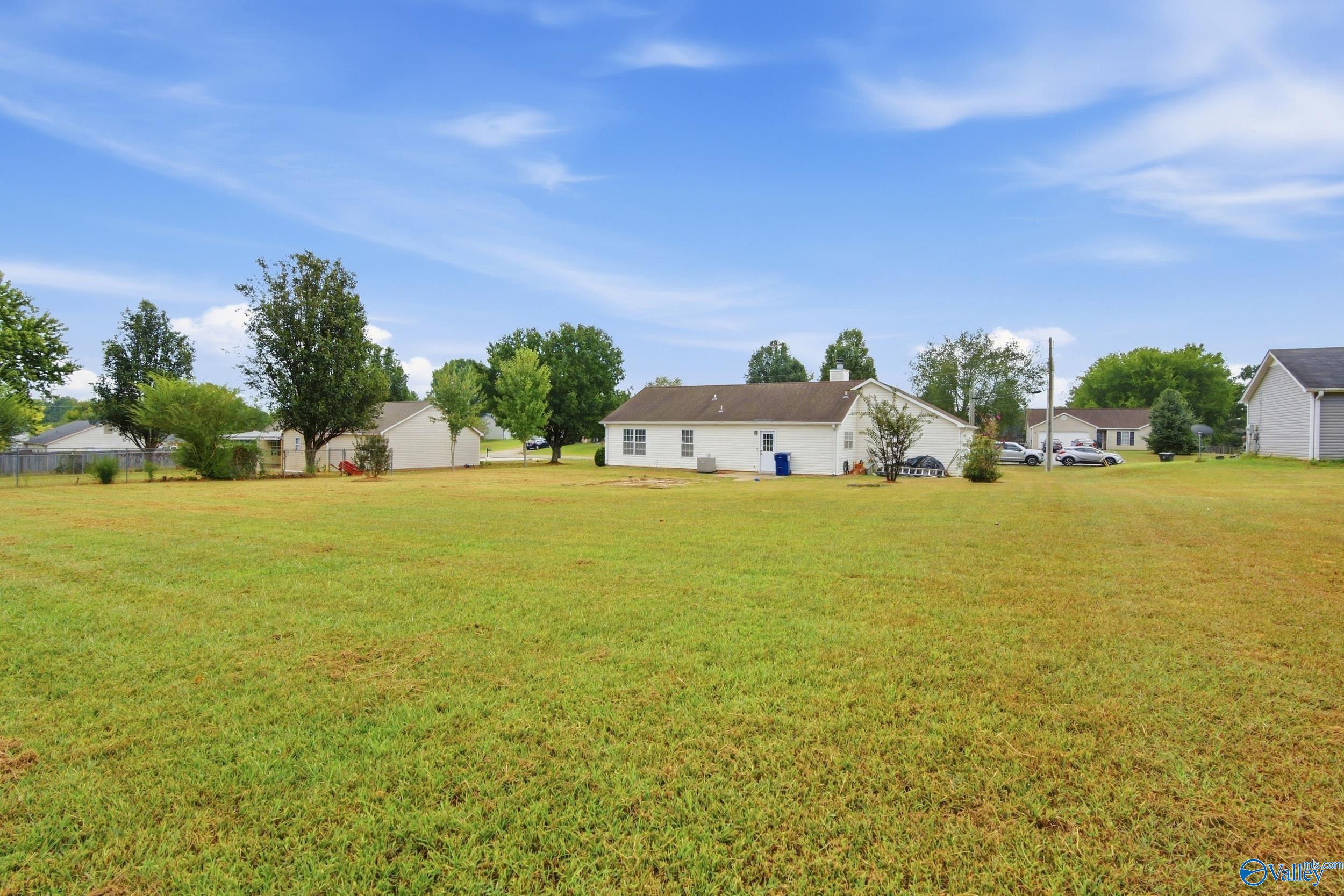 105 Thornhedge Trail
