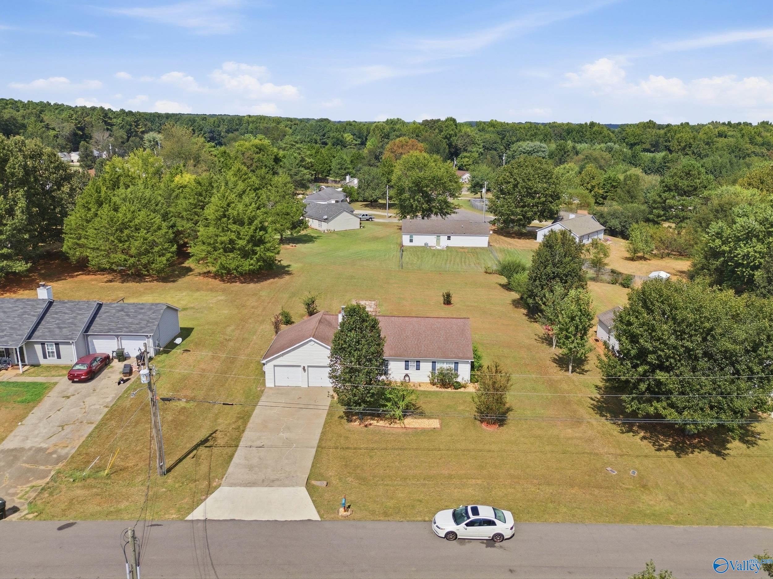 105 Thornhedge Trail