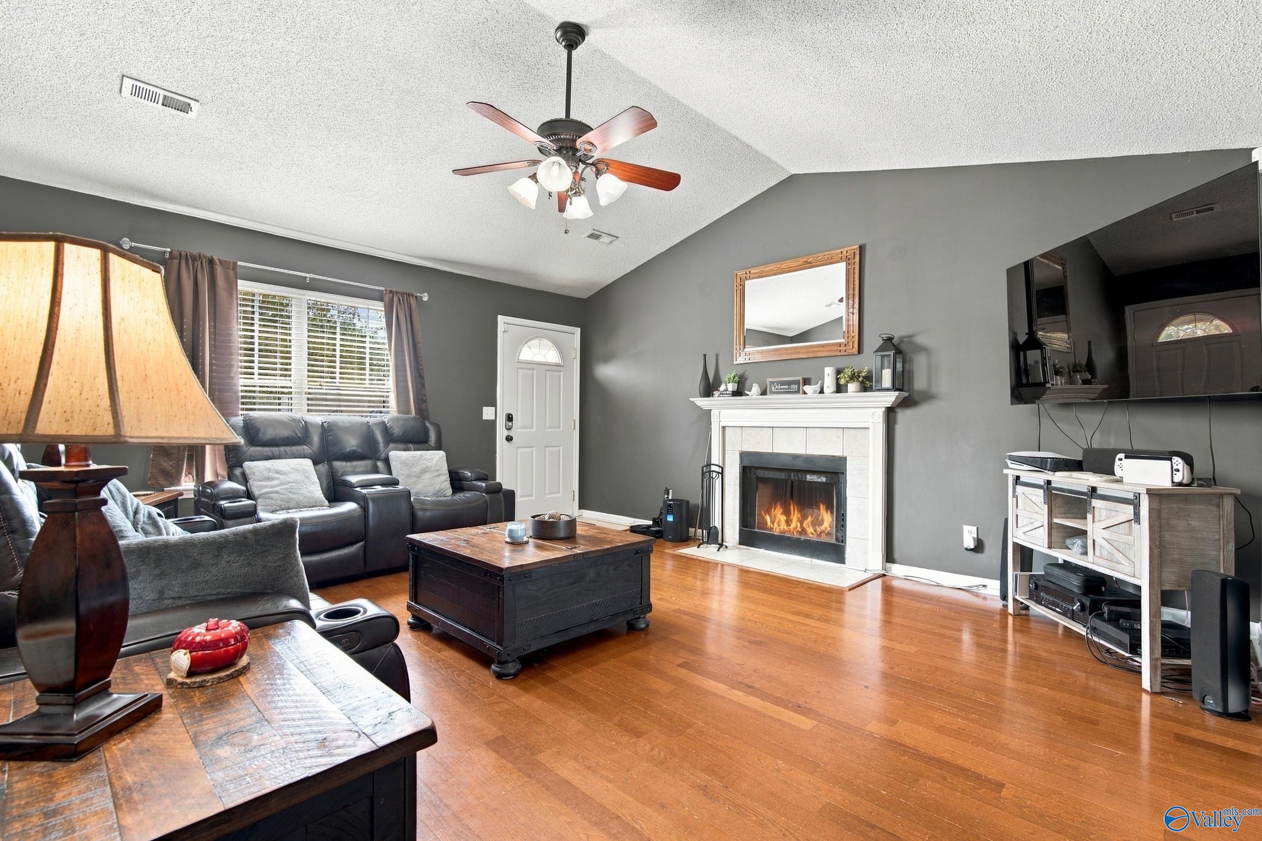 105 Thornhedge Trail