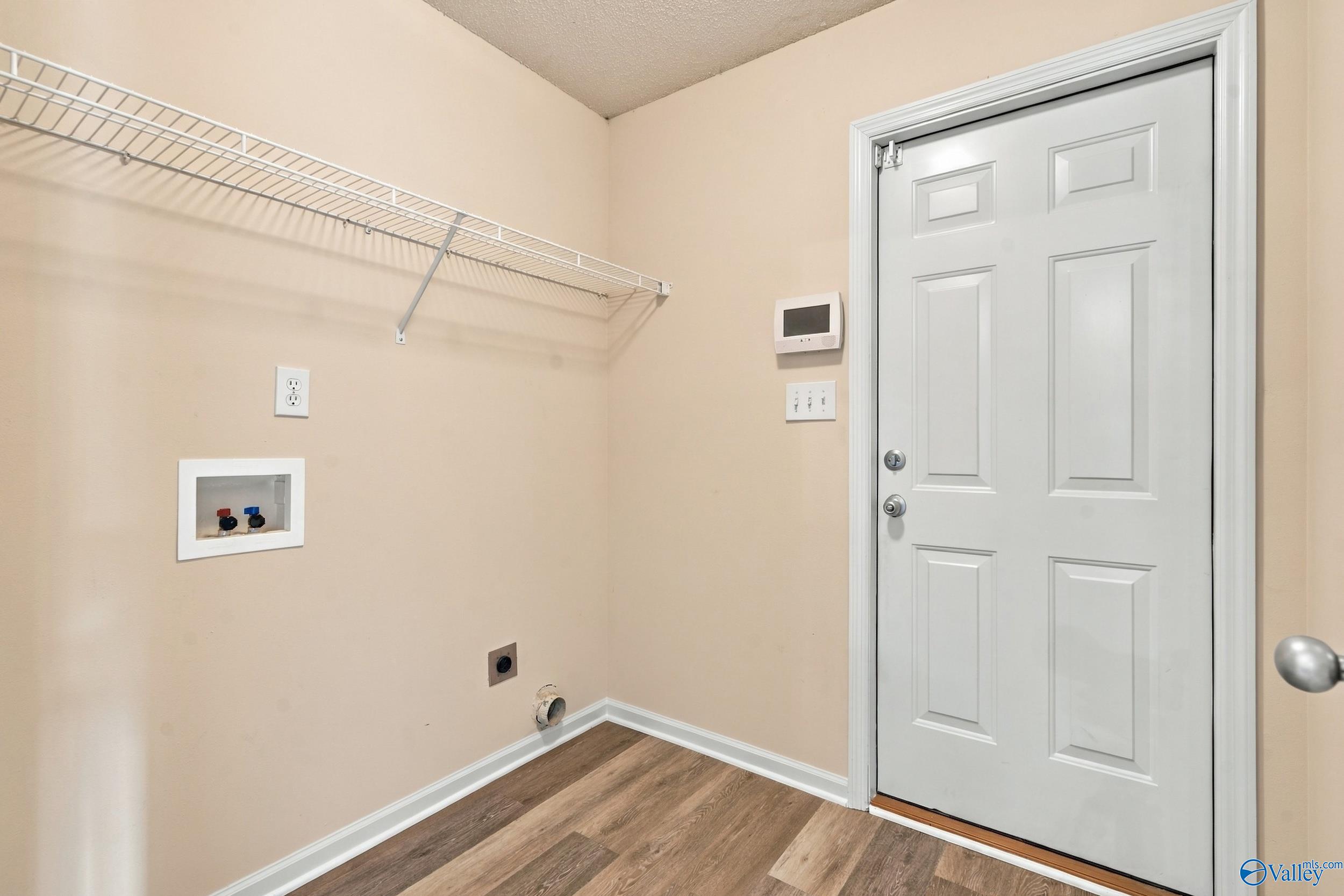 203 Silver Breeze Court