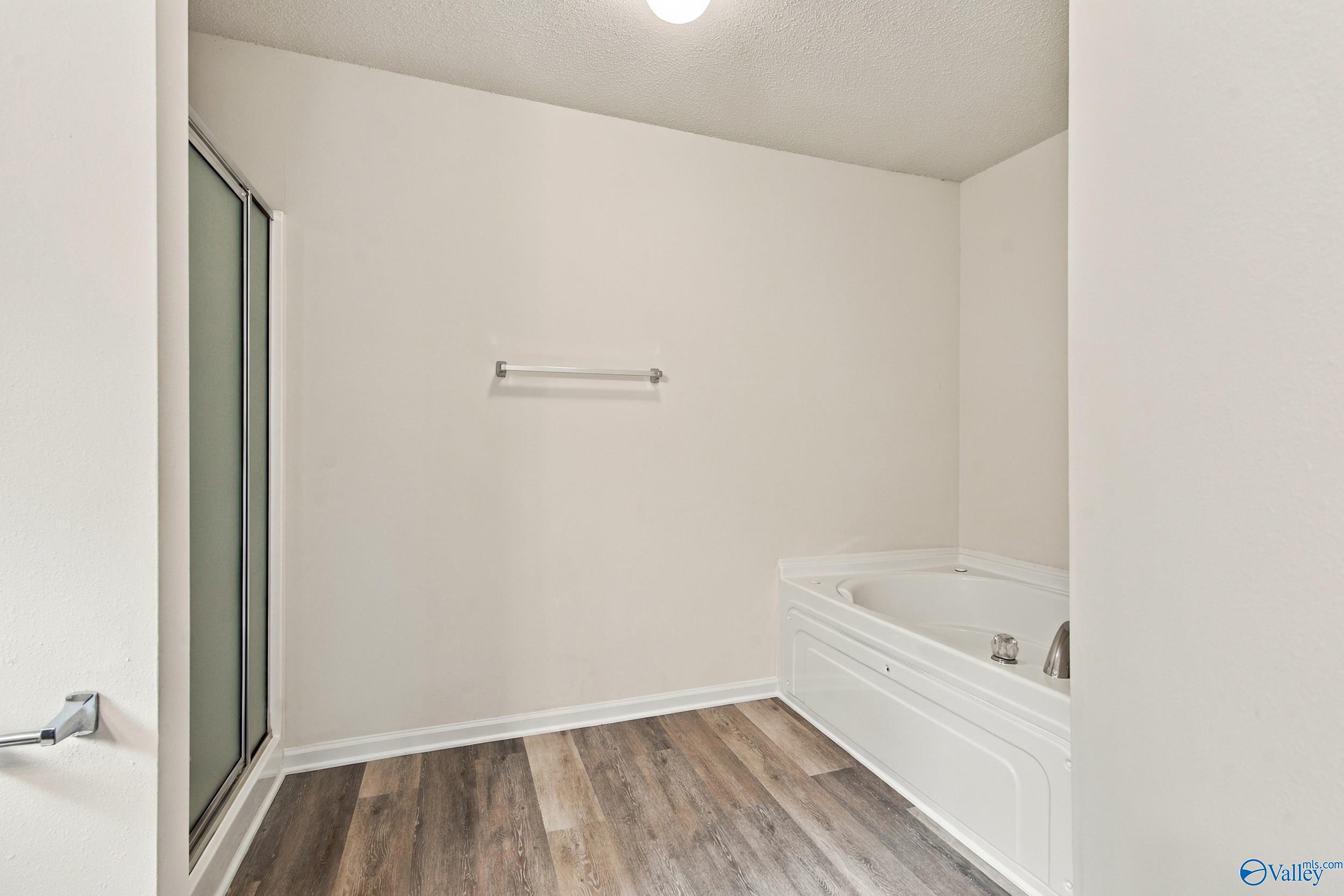 203 Silver Breeze Court
