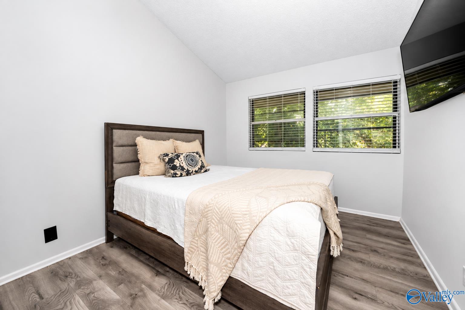 2220 Colony Drive # 2220