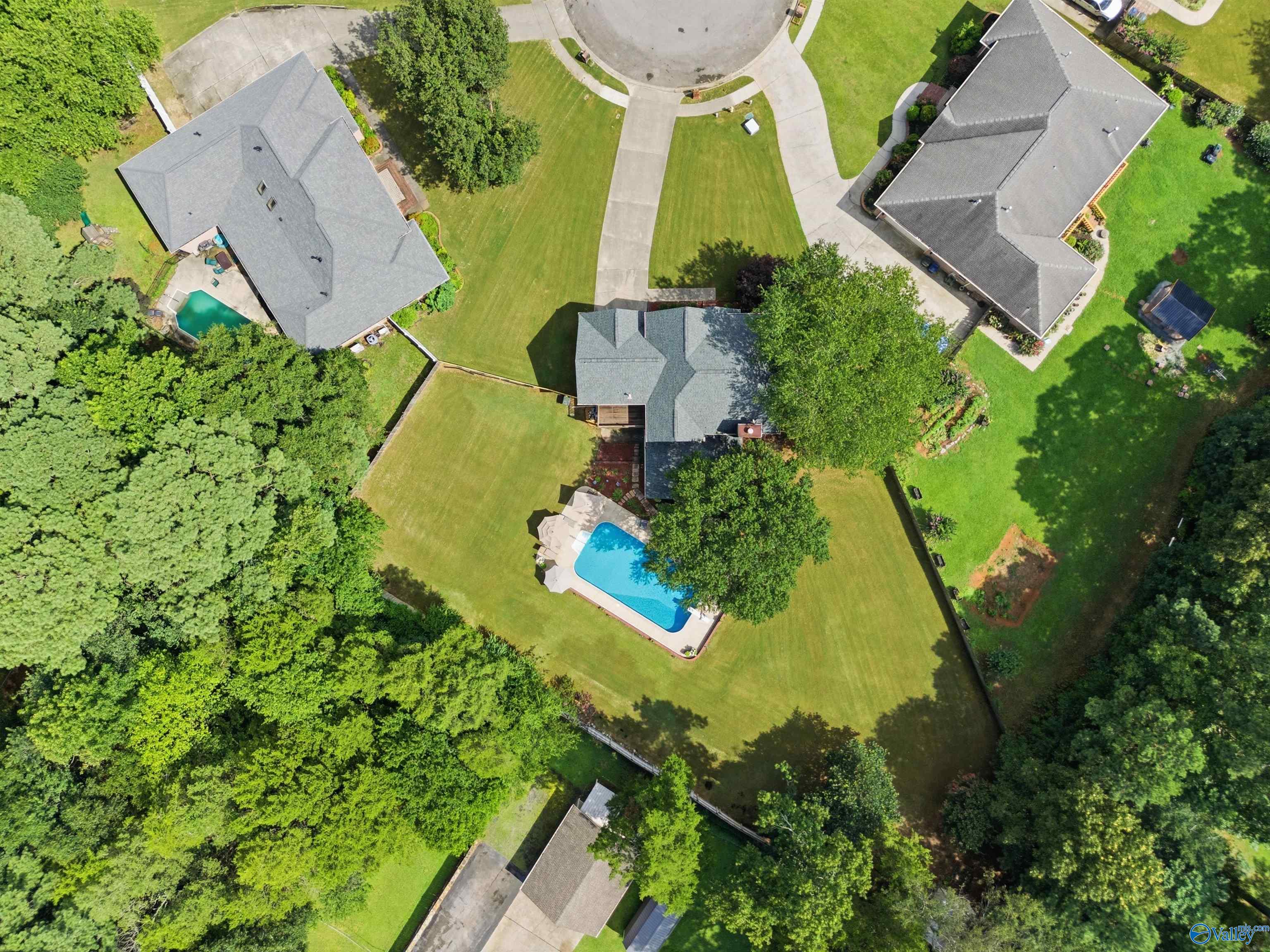 134 Windingham Drive NW