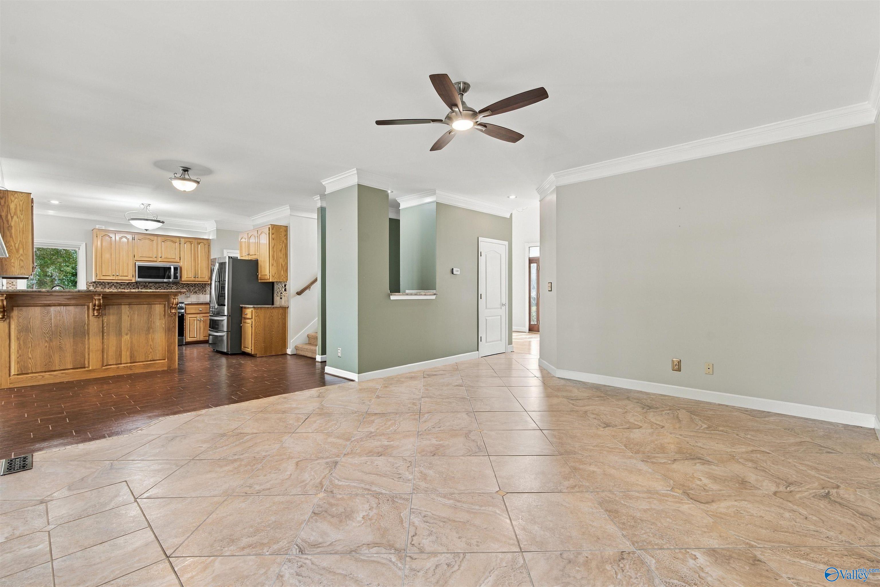 134 Windingham Drive NW