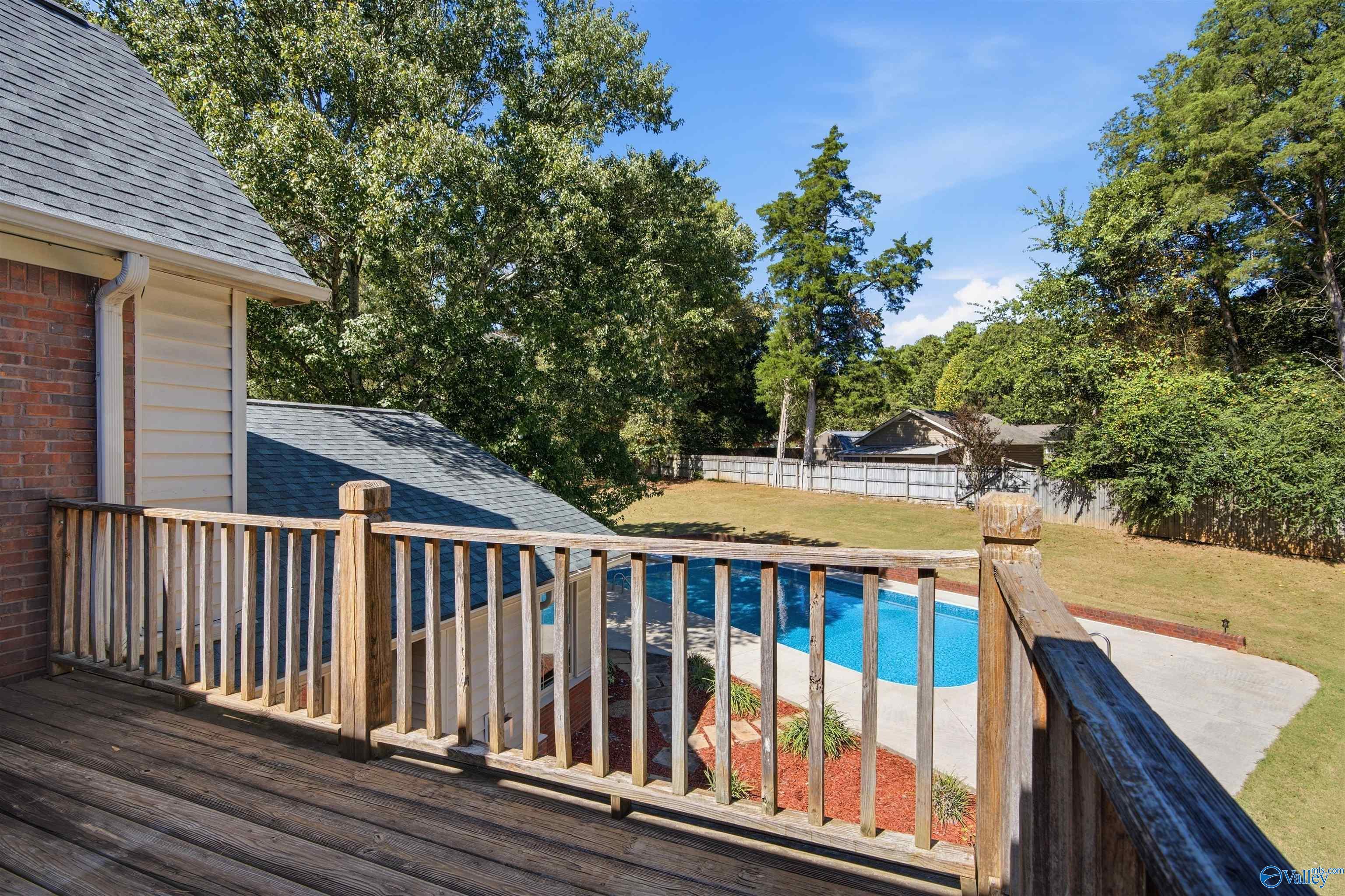 134 Windingham Drive NW