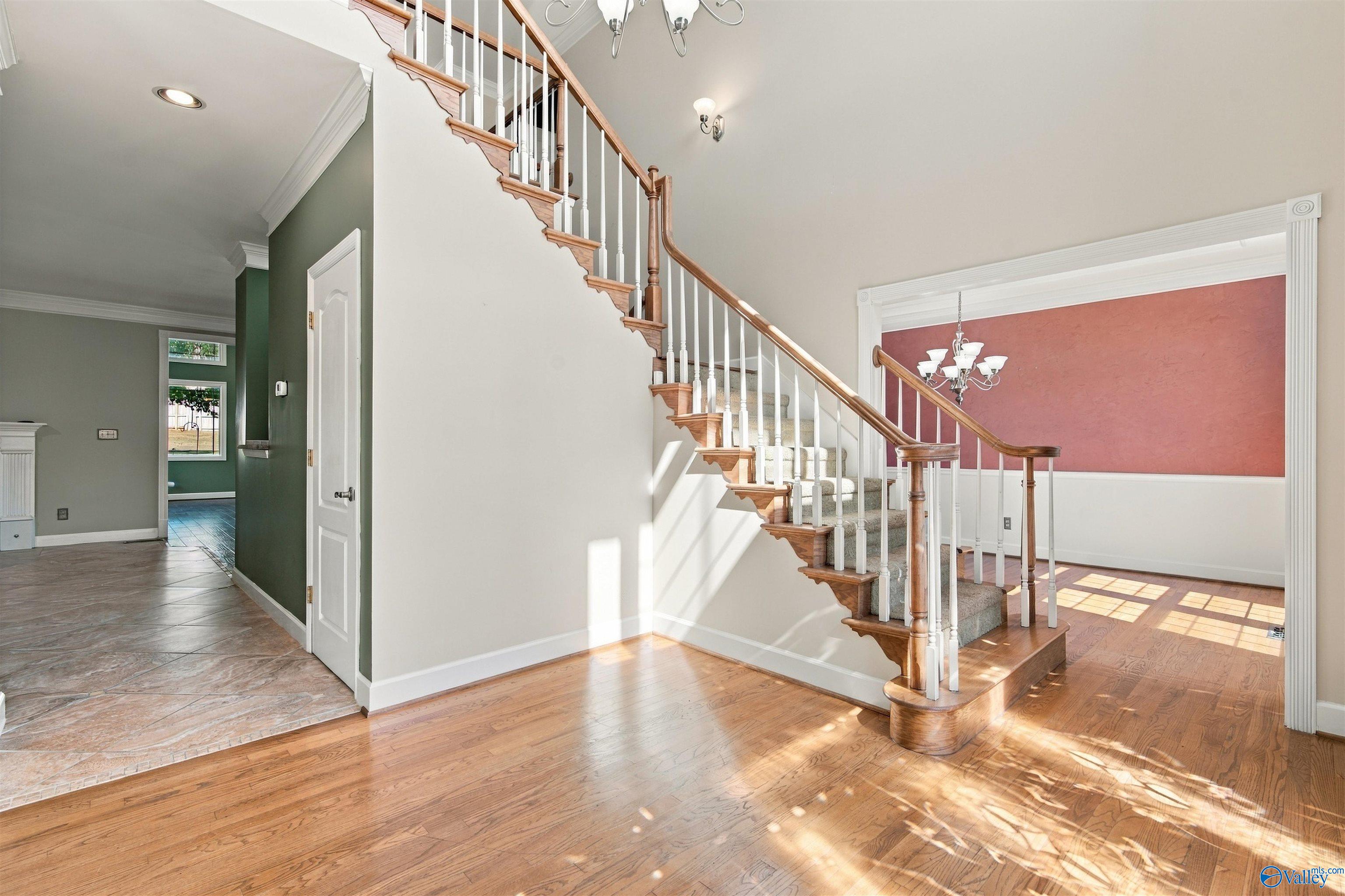 134 Windingham Drive NW