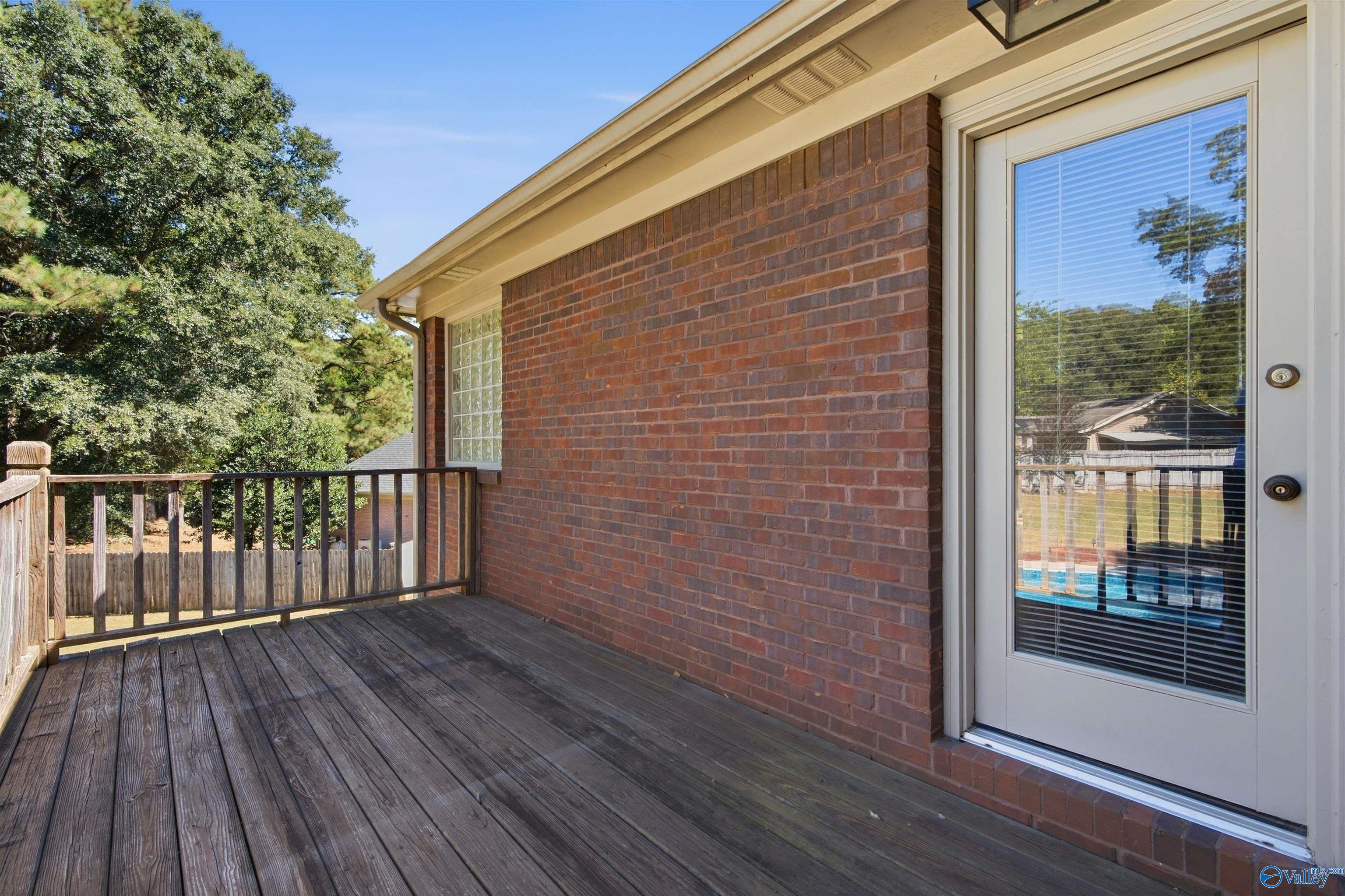 134 Windingham Drive NW