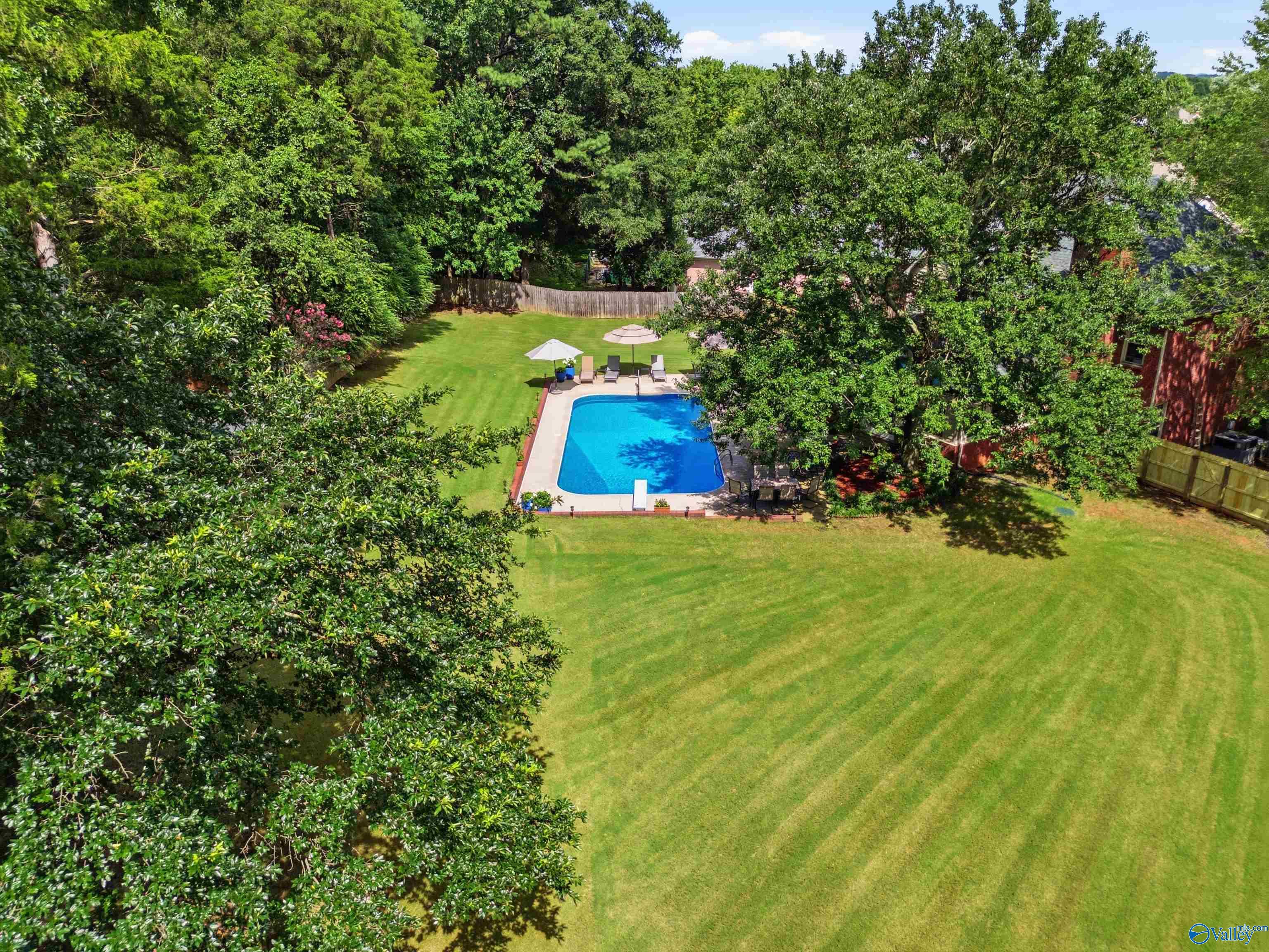 134 Windingham Drive NW