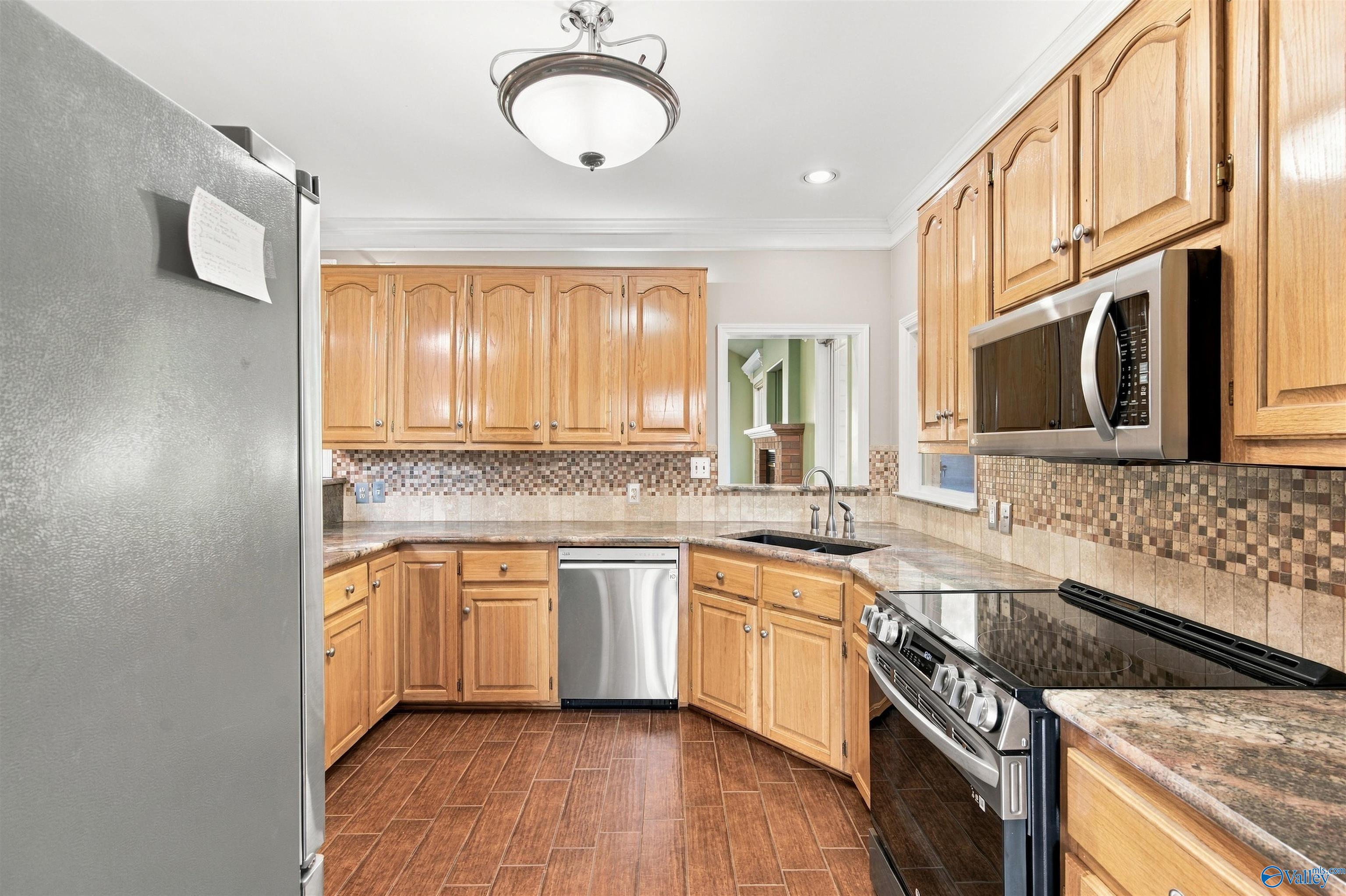 134 Windingham Drive NW