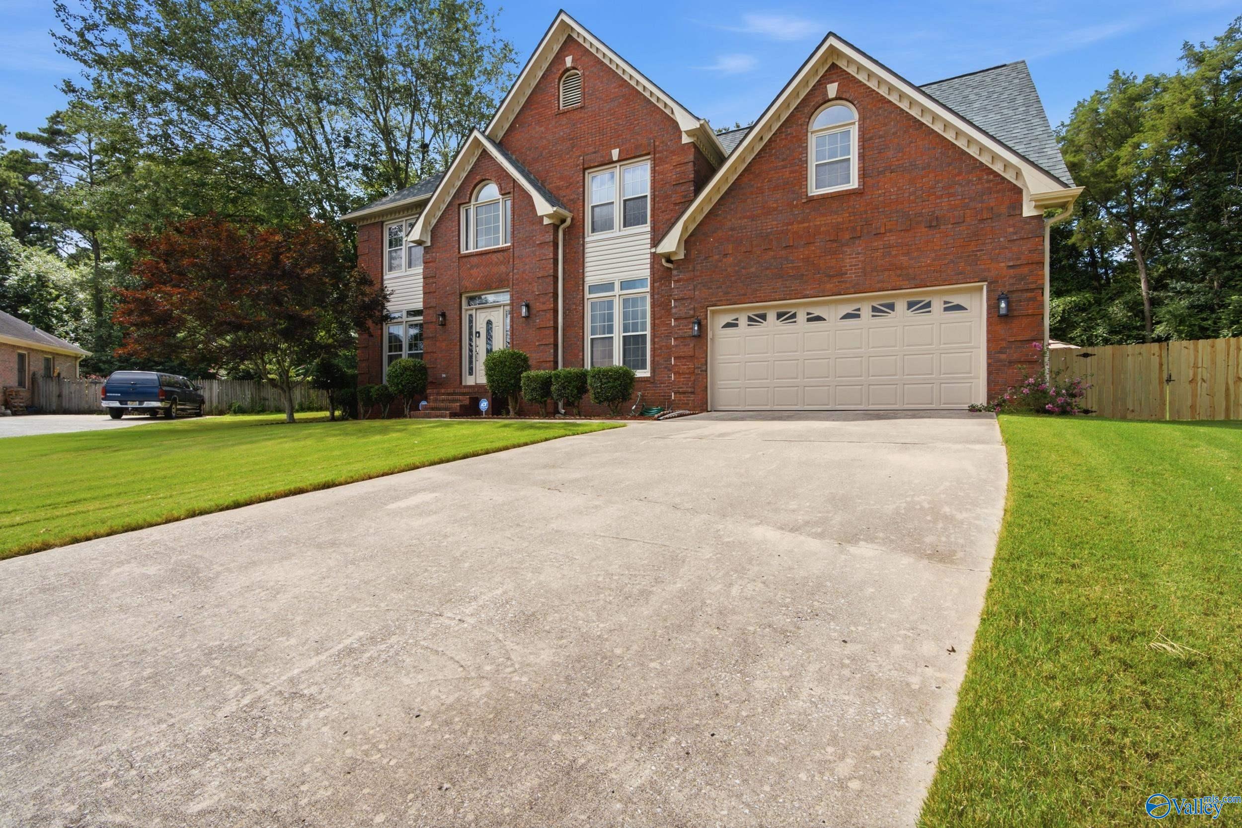 134 Windingham Drive NW