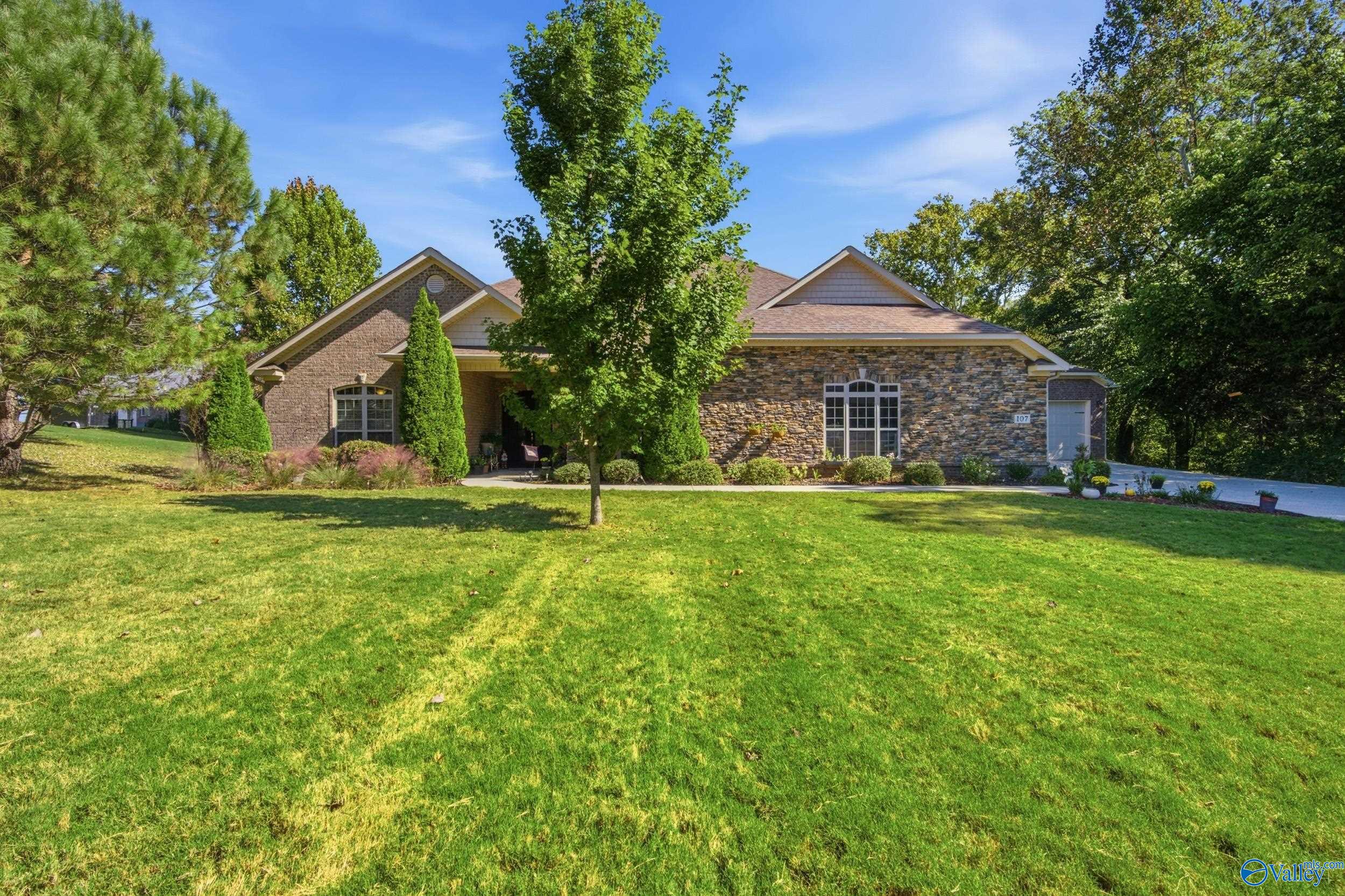 107 Tall Grass Circle