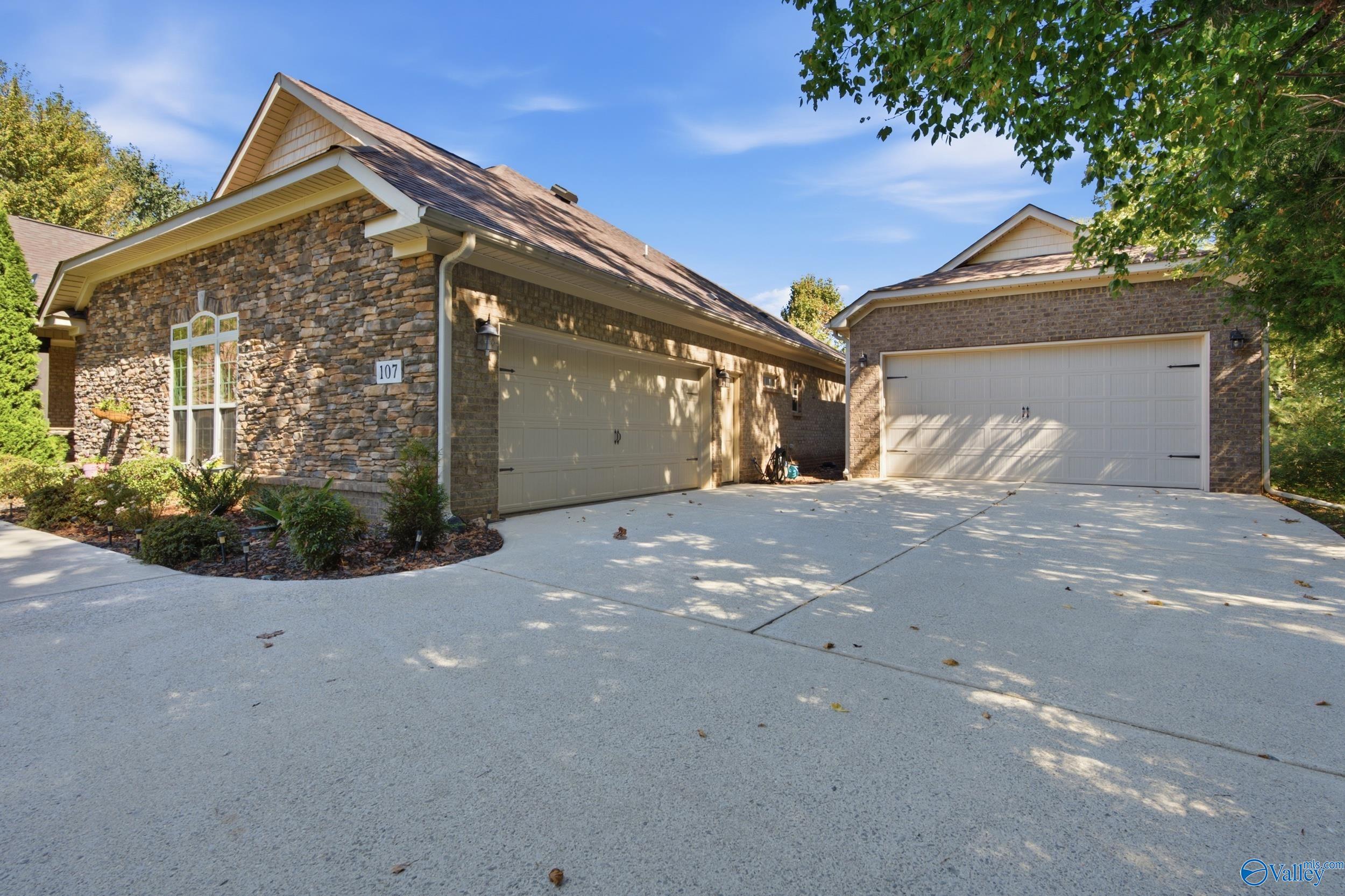 107 Tall Grass Circle