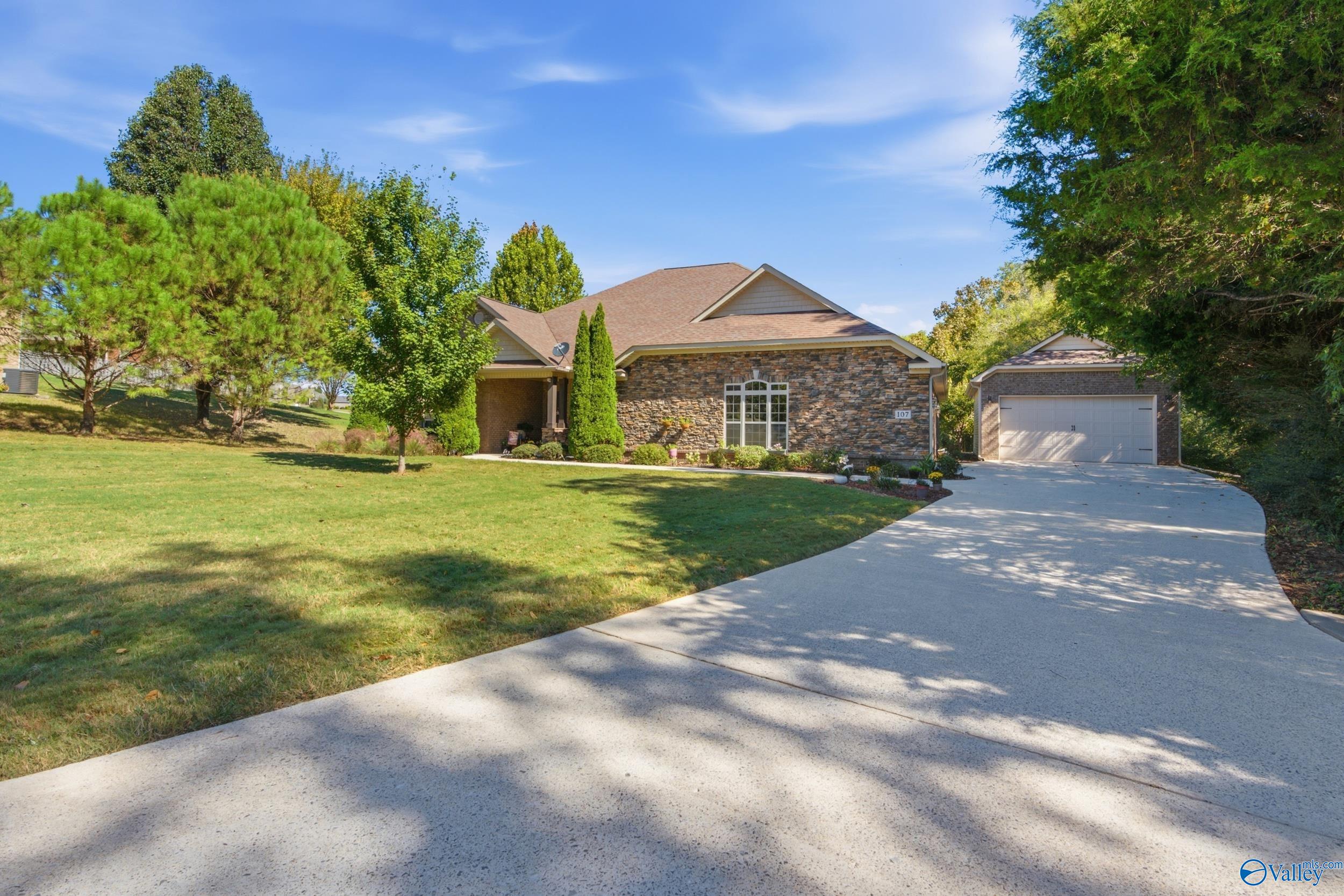 107 Tall Grass Circle