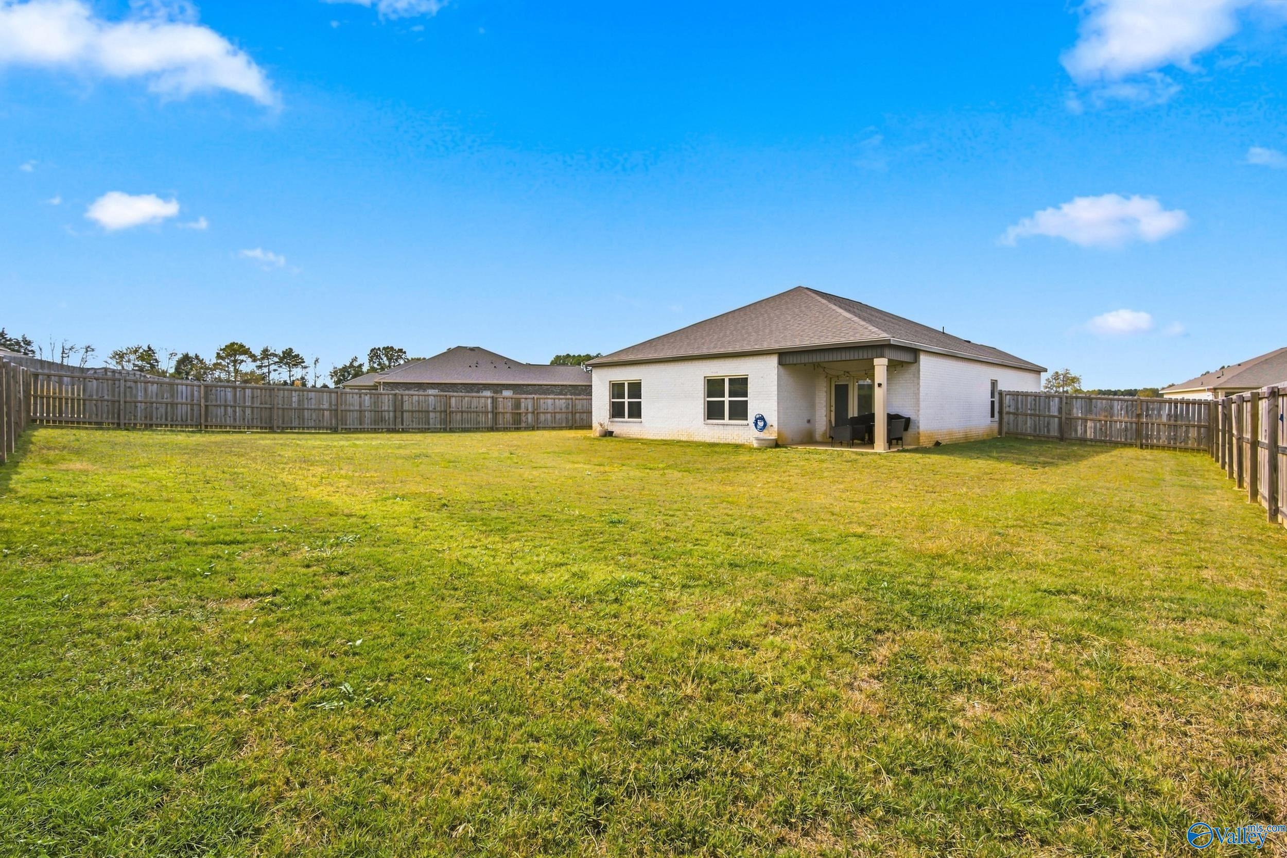 13928 Lannister Lane