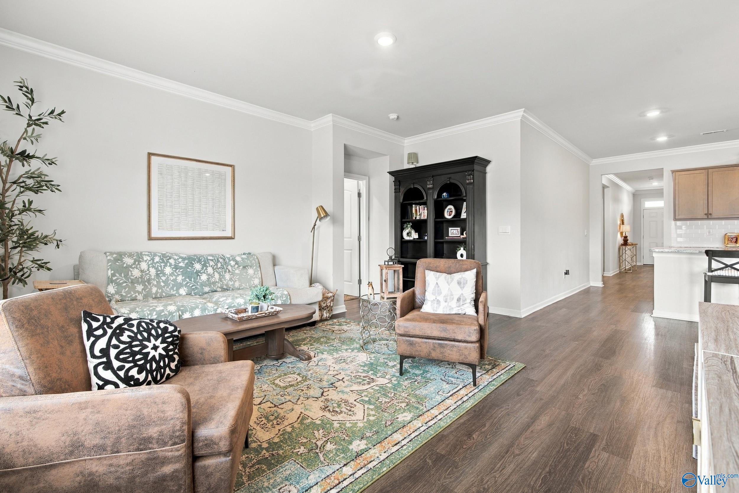 13928 Lannister Lane