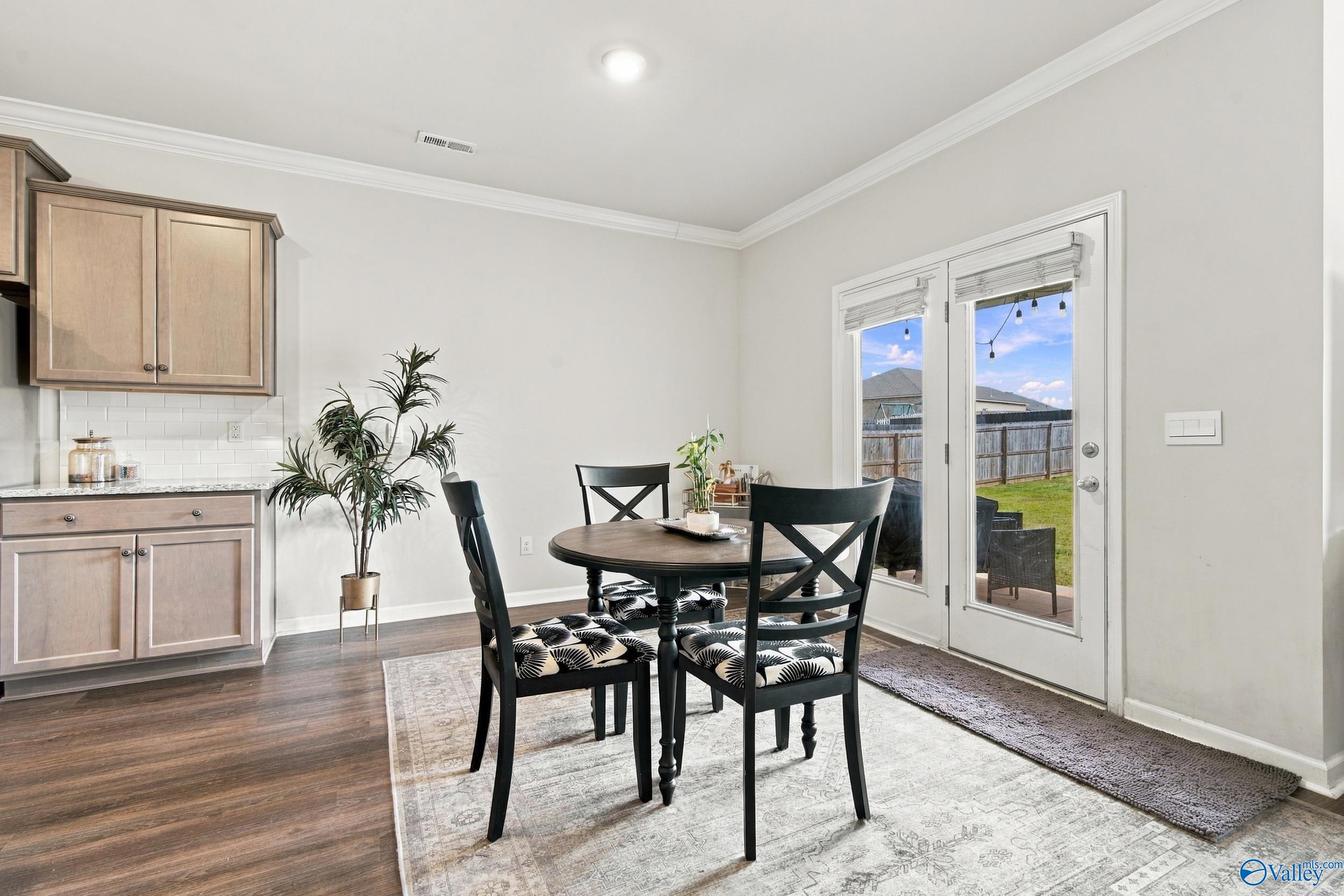 13928 Lannister Lane