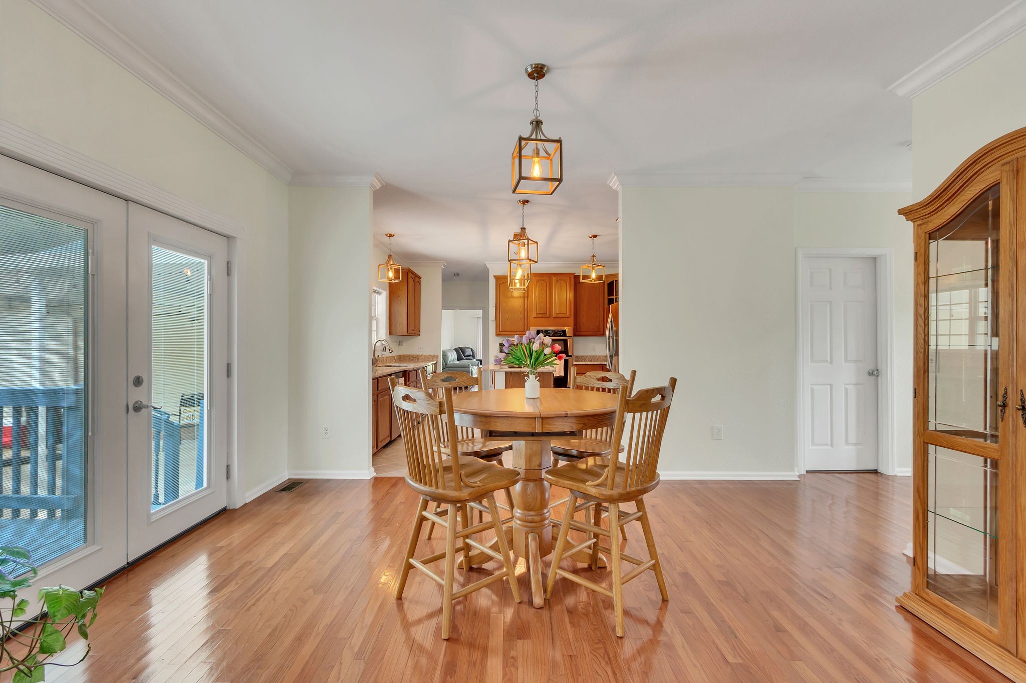 4595 Chestnut Ridge Rd