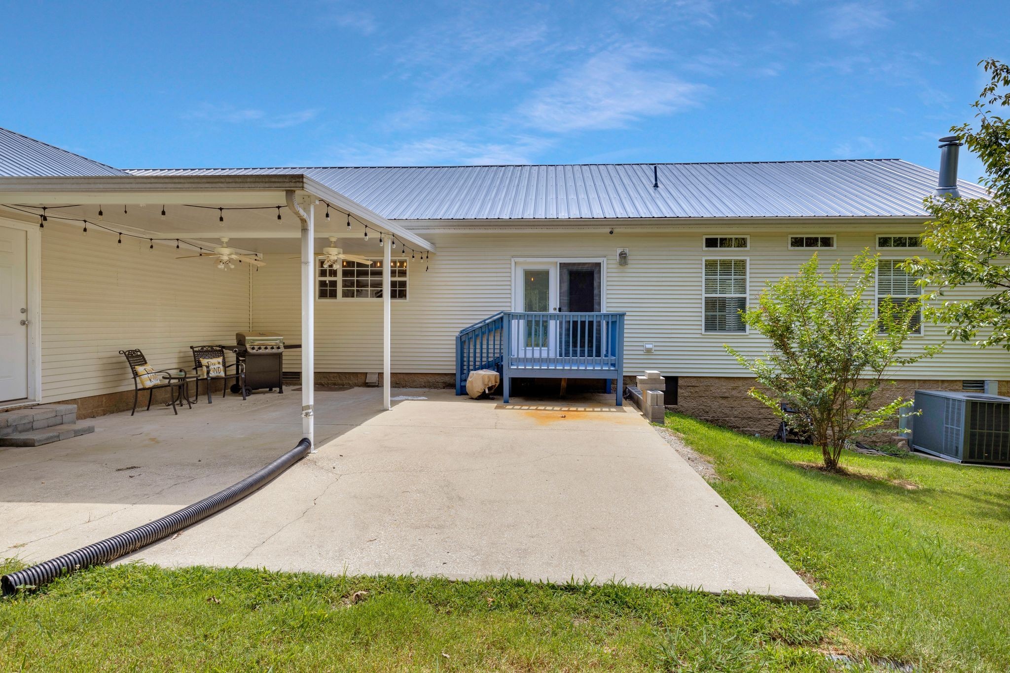 4595 Chestnut Ridge Rd