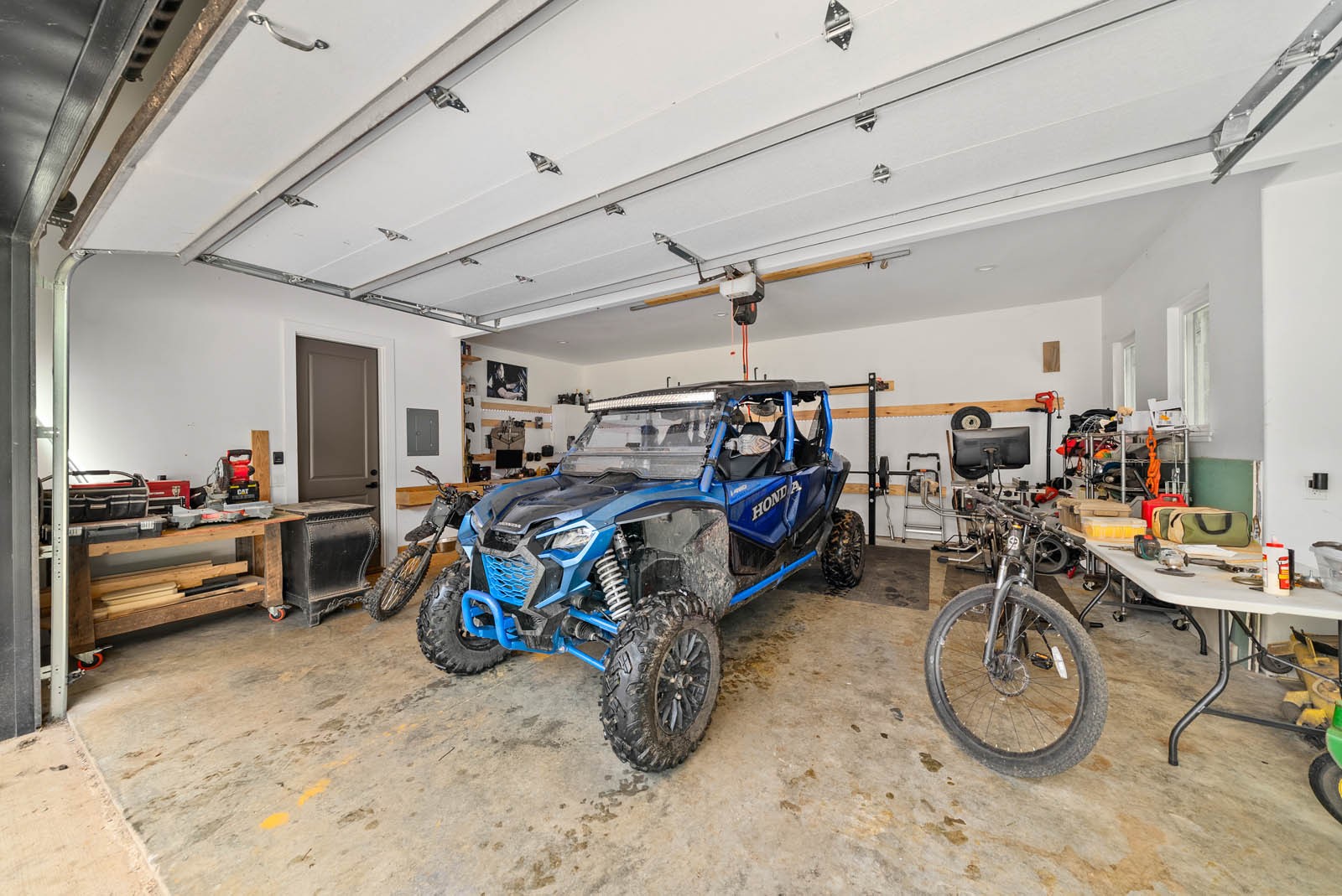 1240 John Windrow Rd