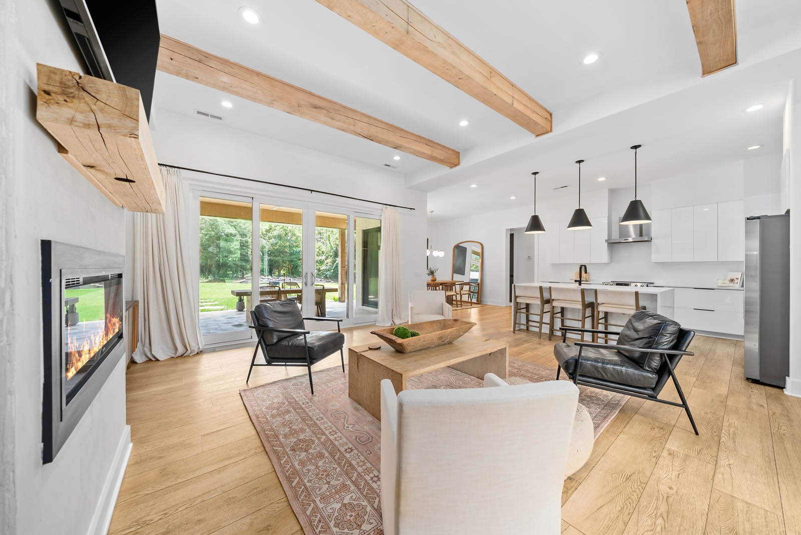 1240 John Windrow Rd