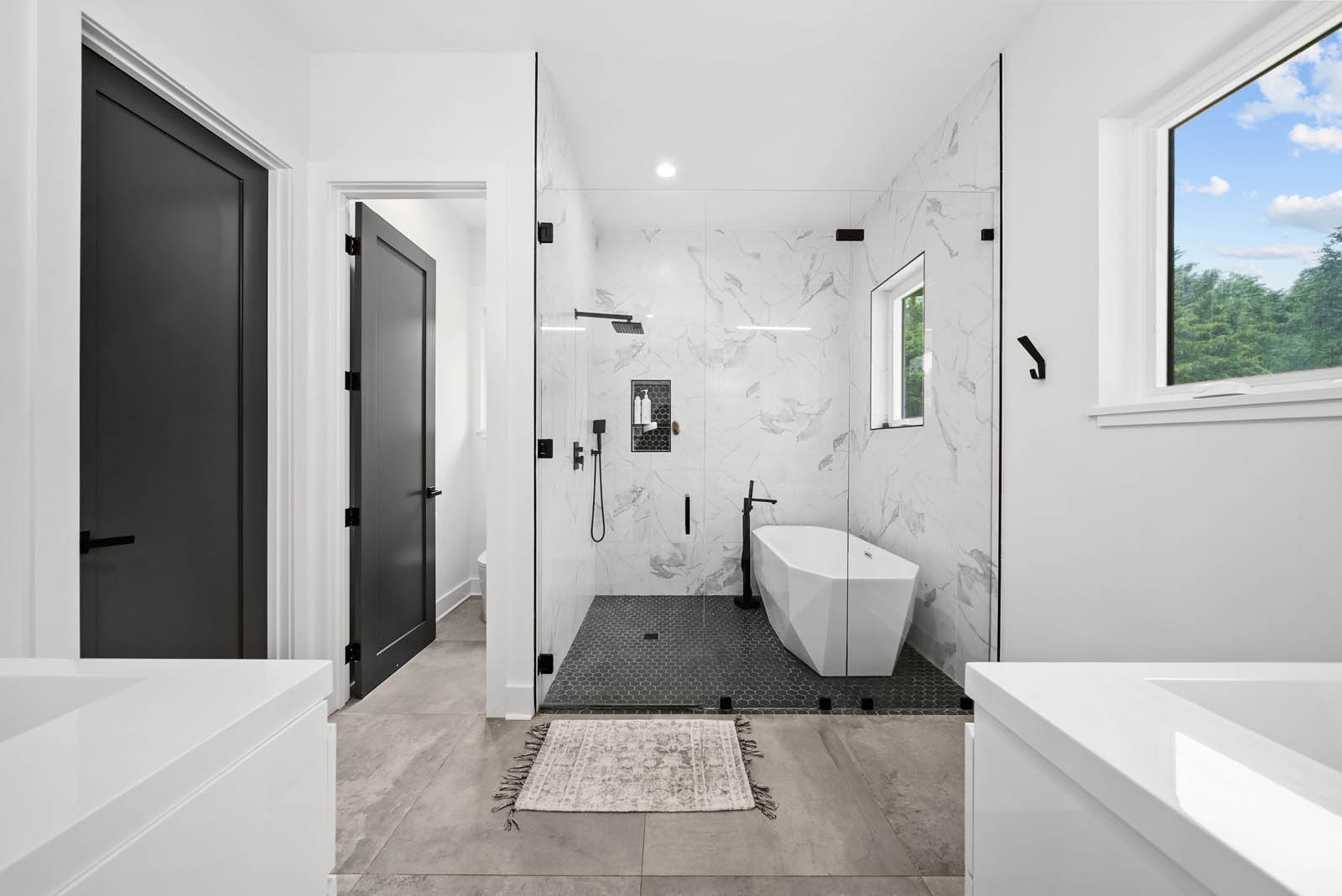 1240 John Windrow Rd