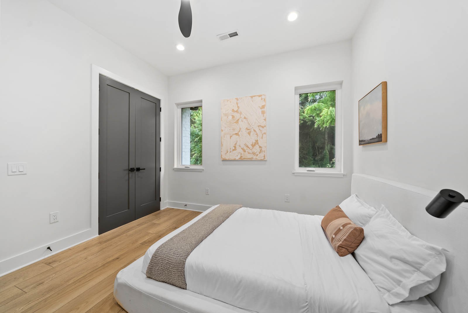 1240 John Windrow Rd